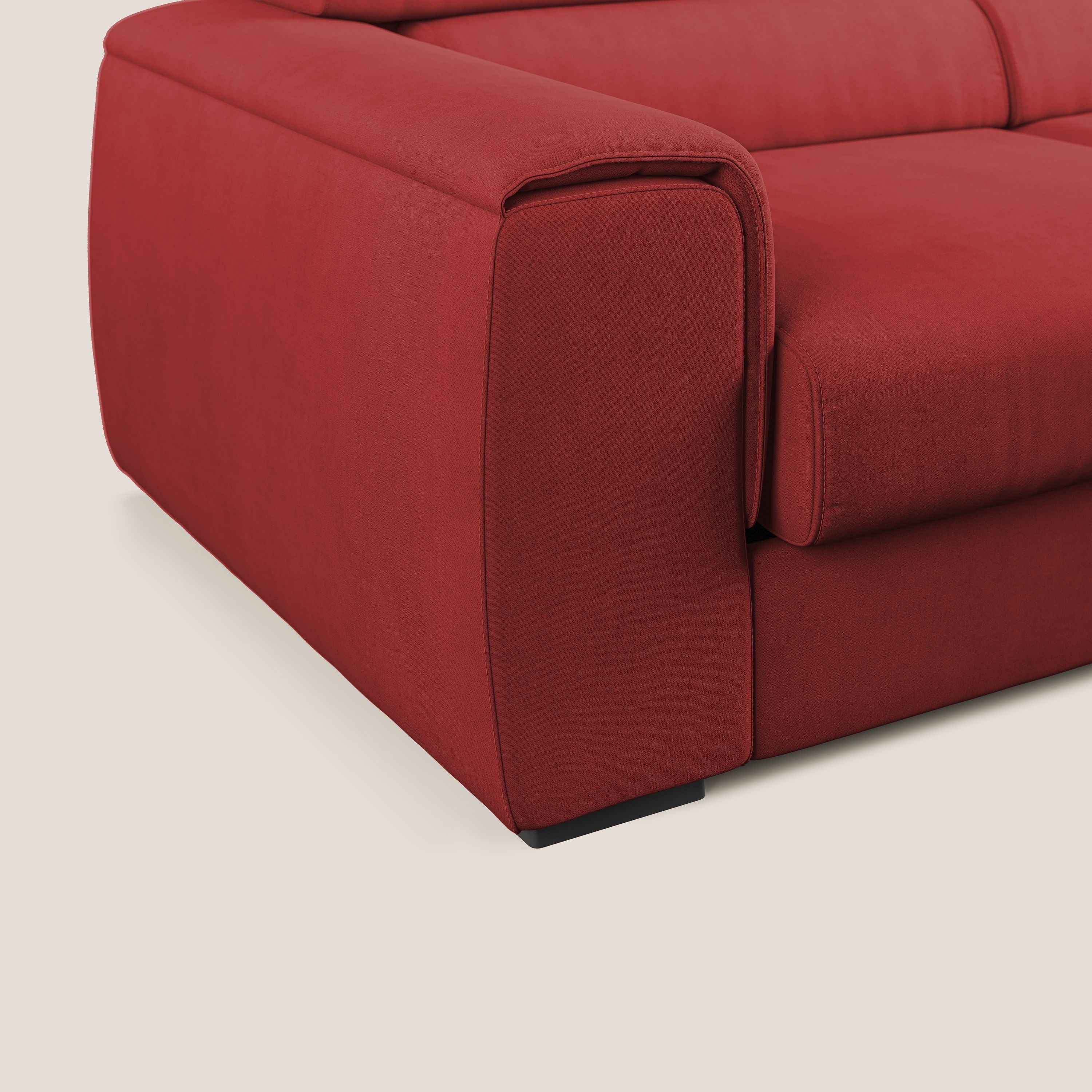 Zeno Divano angolare con pouf estraibile poggiapiedi in tessuto morbido impermeabile T02 rosso - divani.store