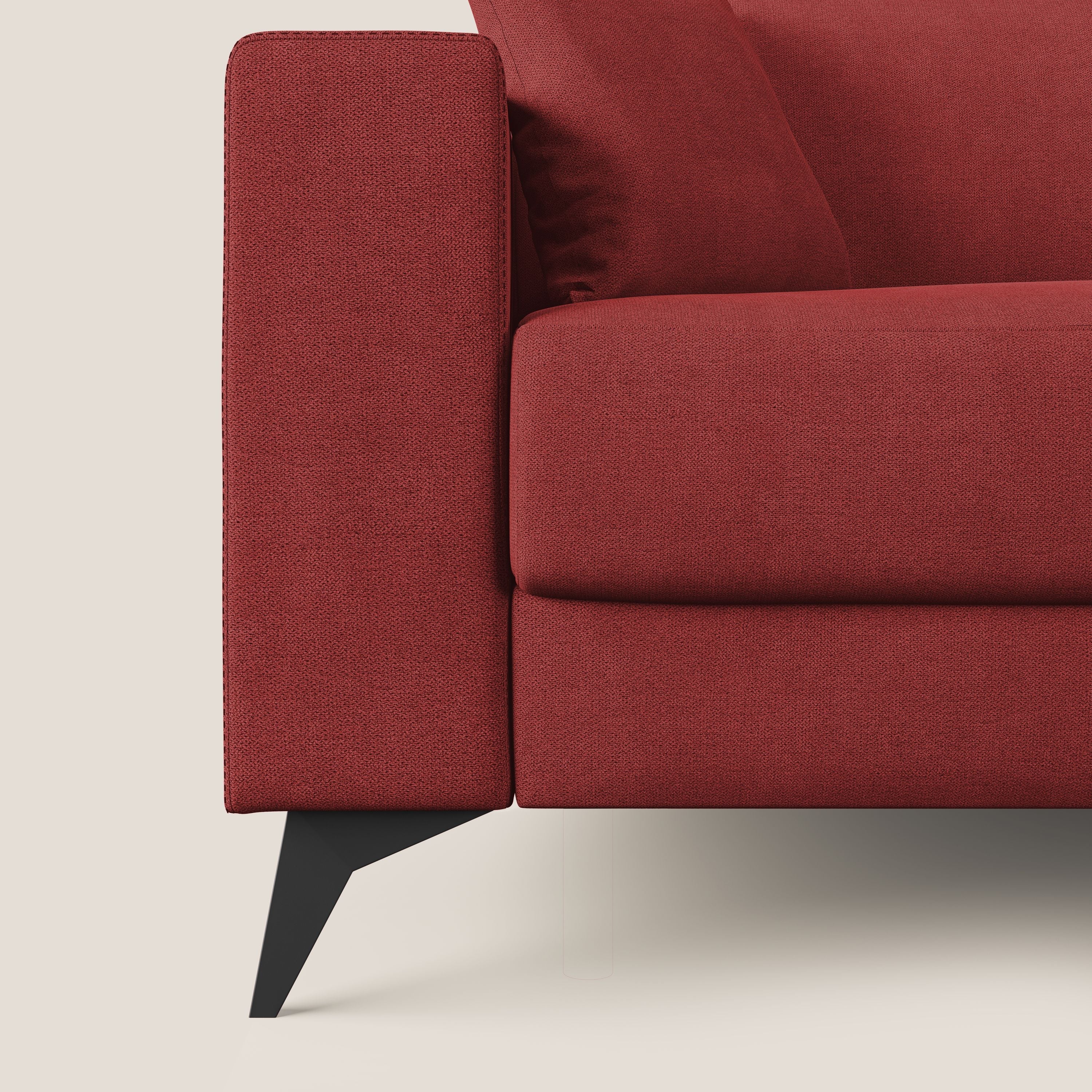 Pegaso divano letto angolare con poggiatesta reclinabili e rivestimento impermeabile T02 rosso - divani.store