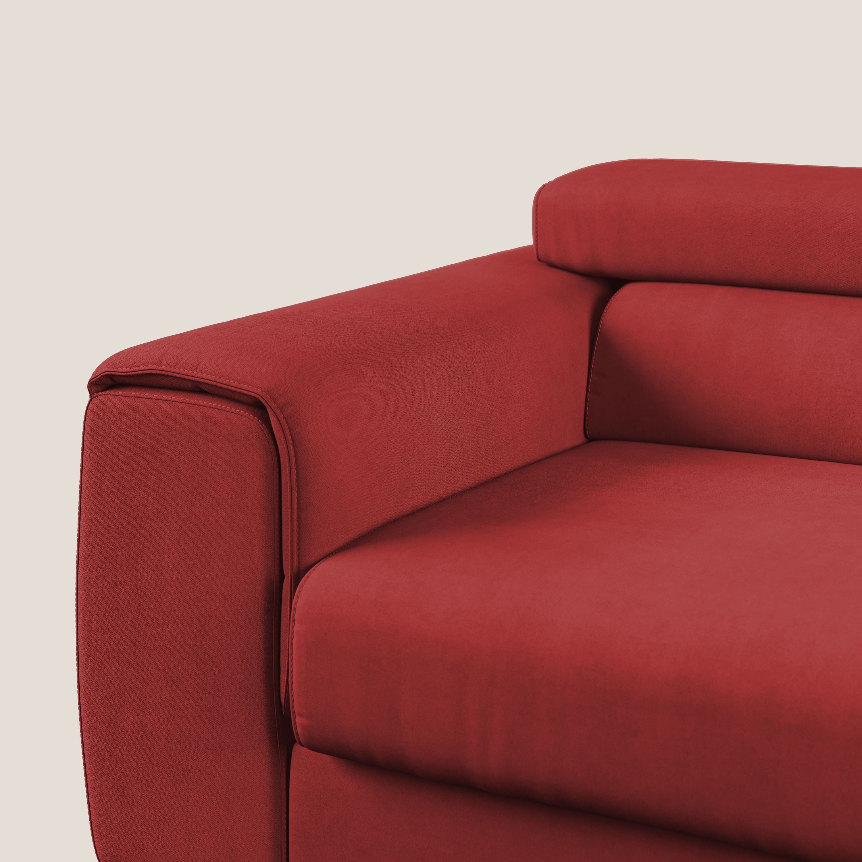 Zeno Divano con pouf estraibile poggiapiedi in tessuto morbido impermeabile T02 rosso - divani.store