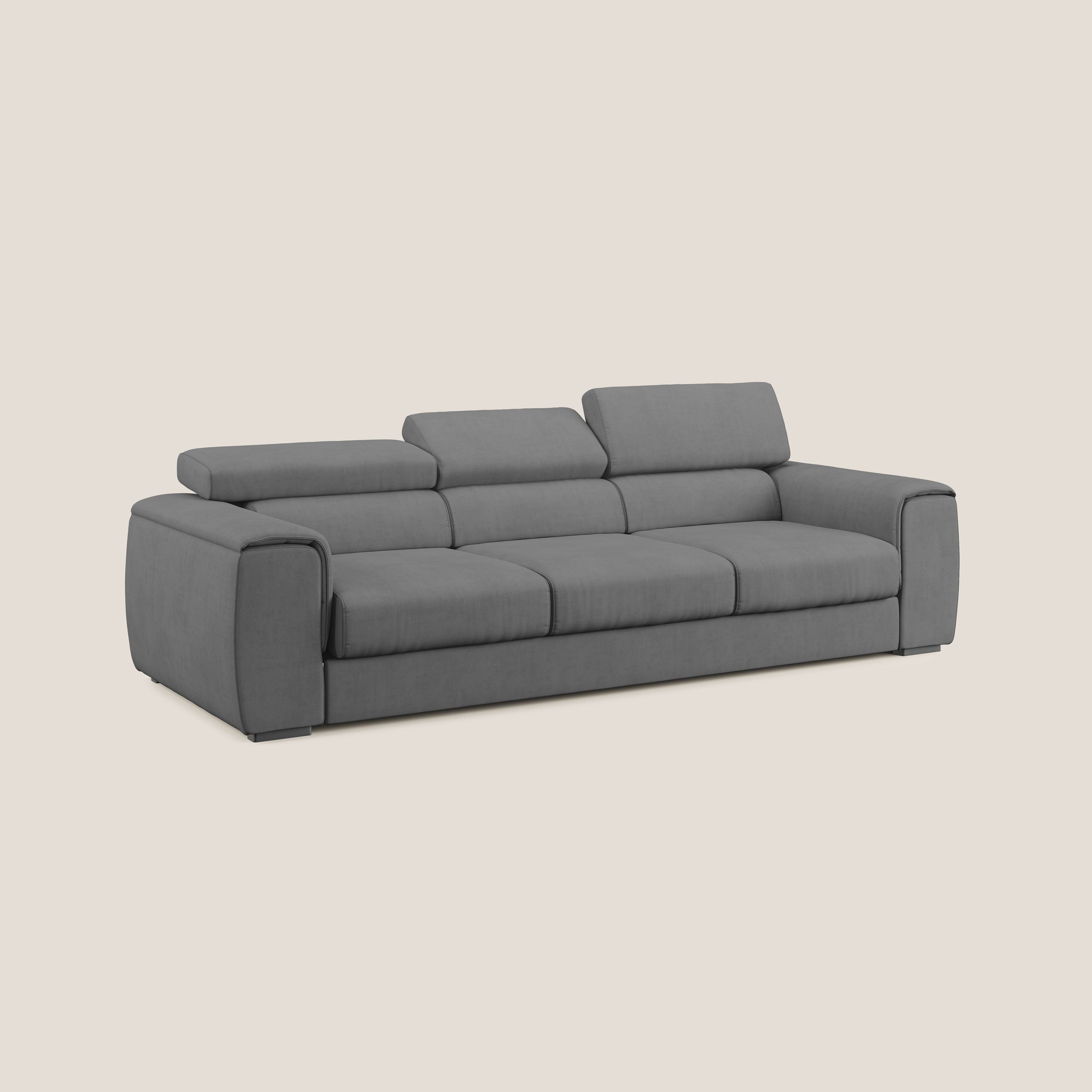 Zeno Divano con pouf estraibile poggiapiedi a 3 sedute in tessuto morbido impermeabile T02 grigio - divani.store