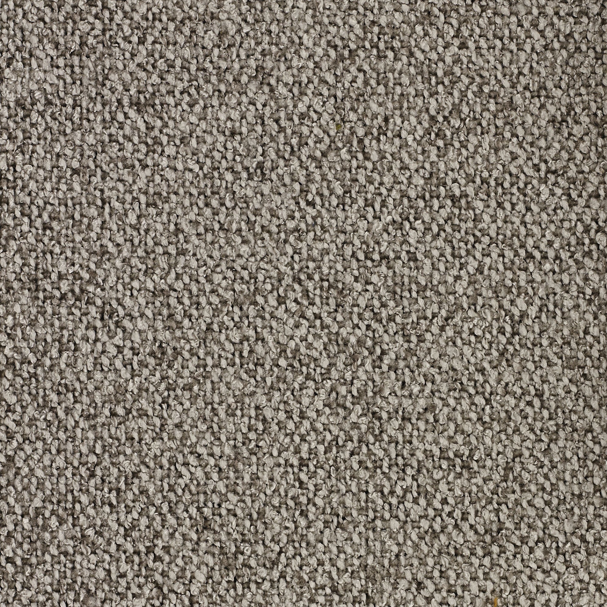 Primo piano di T33 Lambada tessuto fresco di Divani.Store, un tessuto grigio a maglie strette con fibre inanellate. La sua trama densa e moderna, simile a quella del cotone, è smacchiabile e impermeabile e aggiunge stile versatile e morbidezza a qualsiasi spazio.