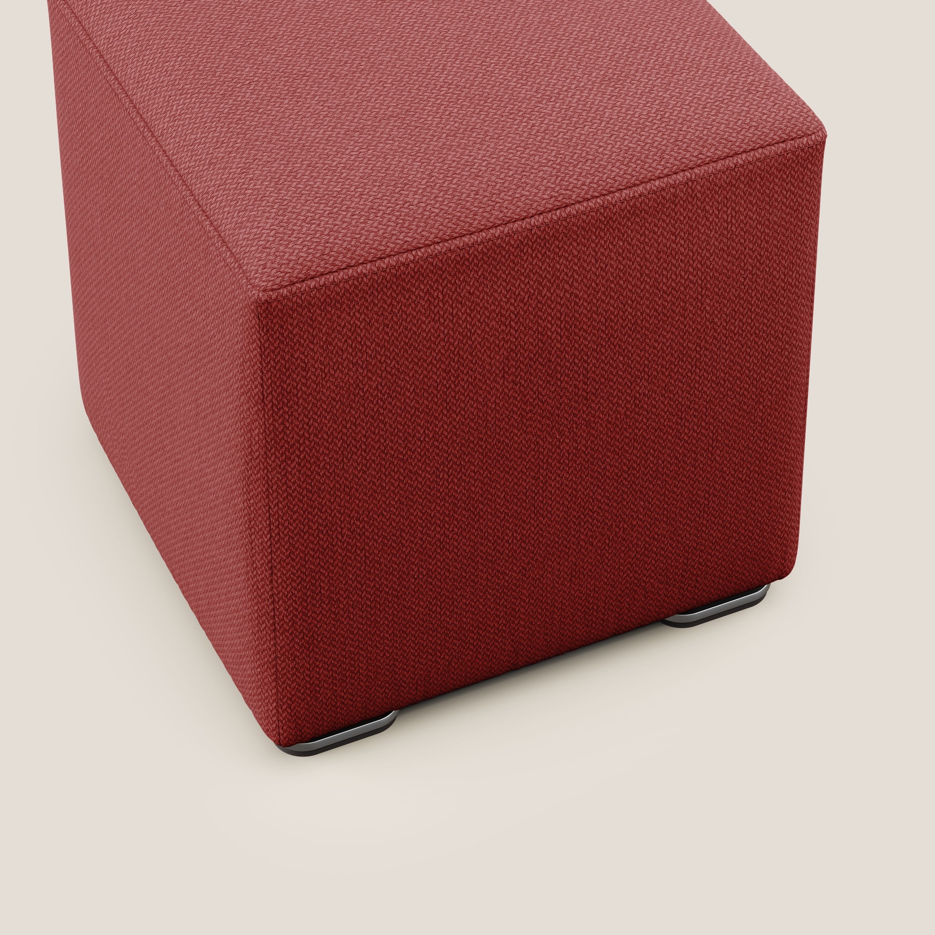 Cube pouf in tessuto morbido smacchiabile T05 rosso - divani.store