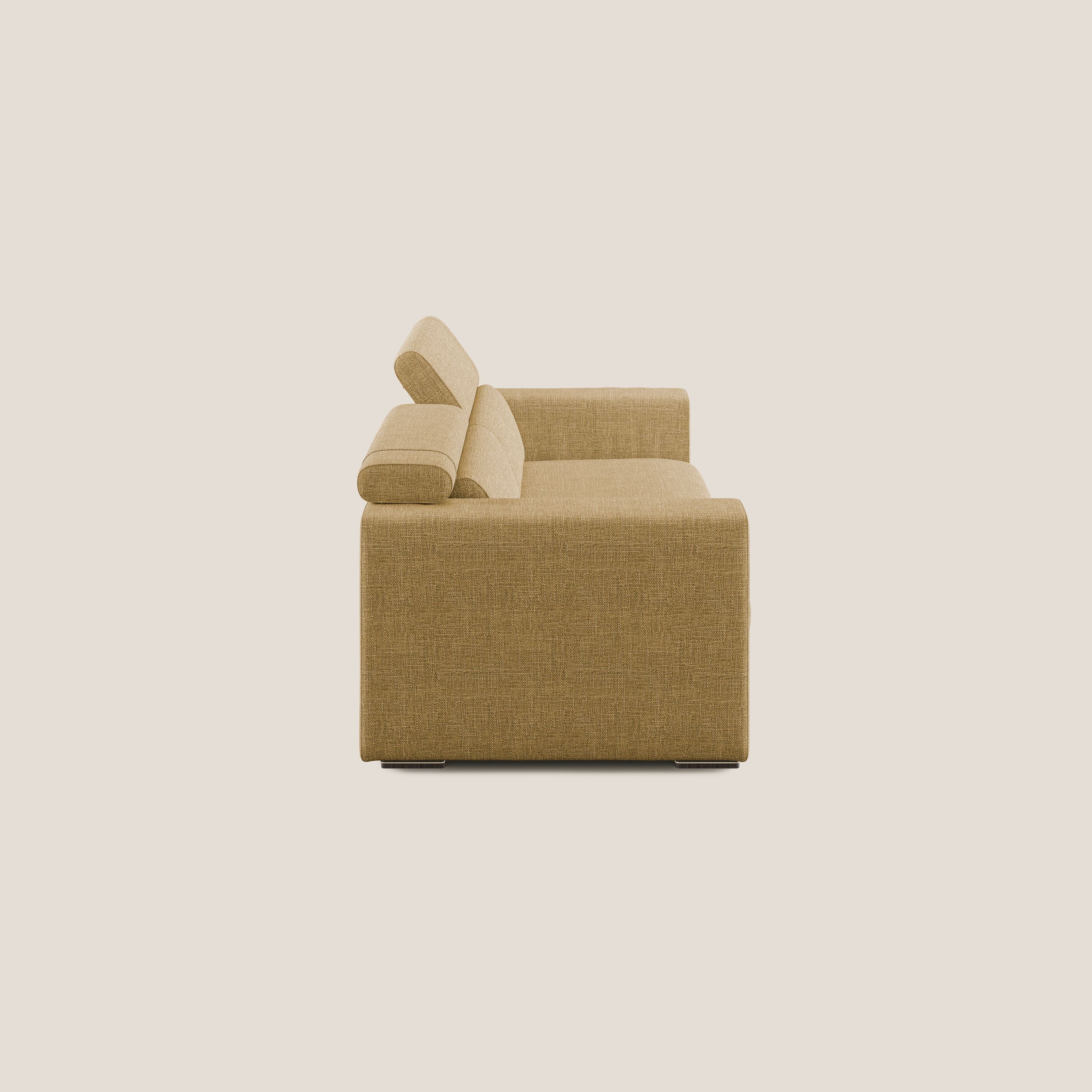 Vegas divano con poggiatesta reclinabili in morbido tessuto impermeabile T06 giallo - divani.store