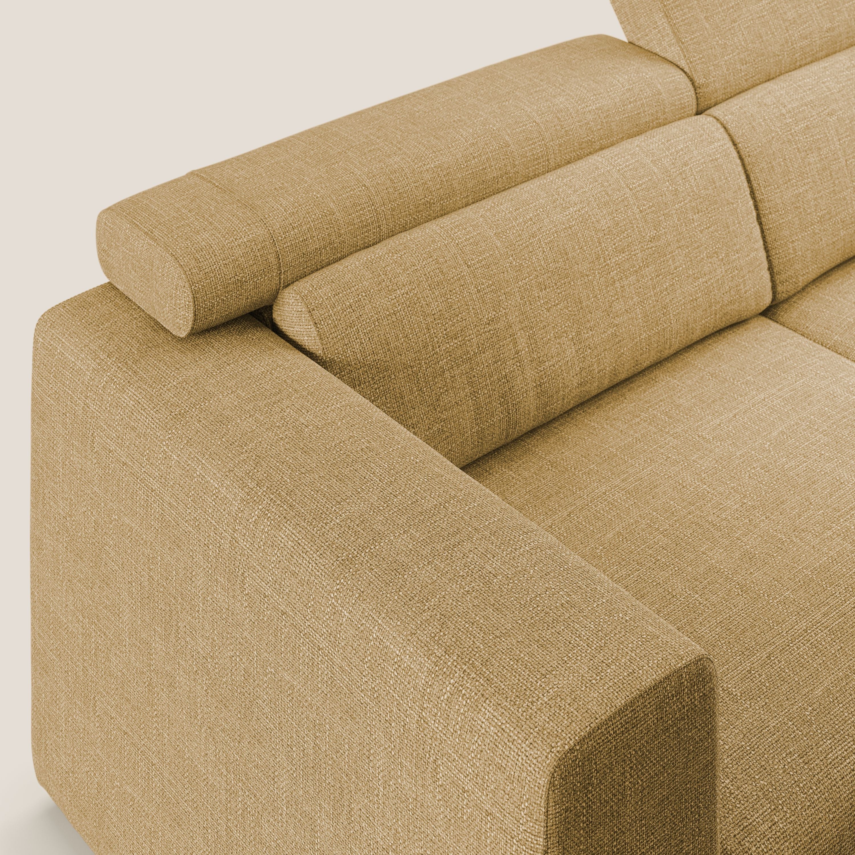 Vegas divano con poggiatesta reclinabili in morbido tessuto impermeabile T06 giallo - divani.store