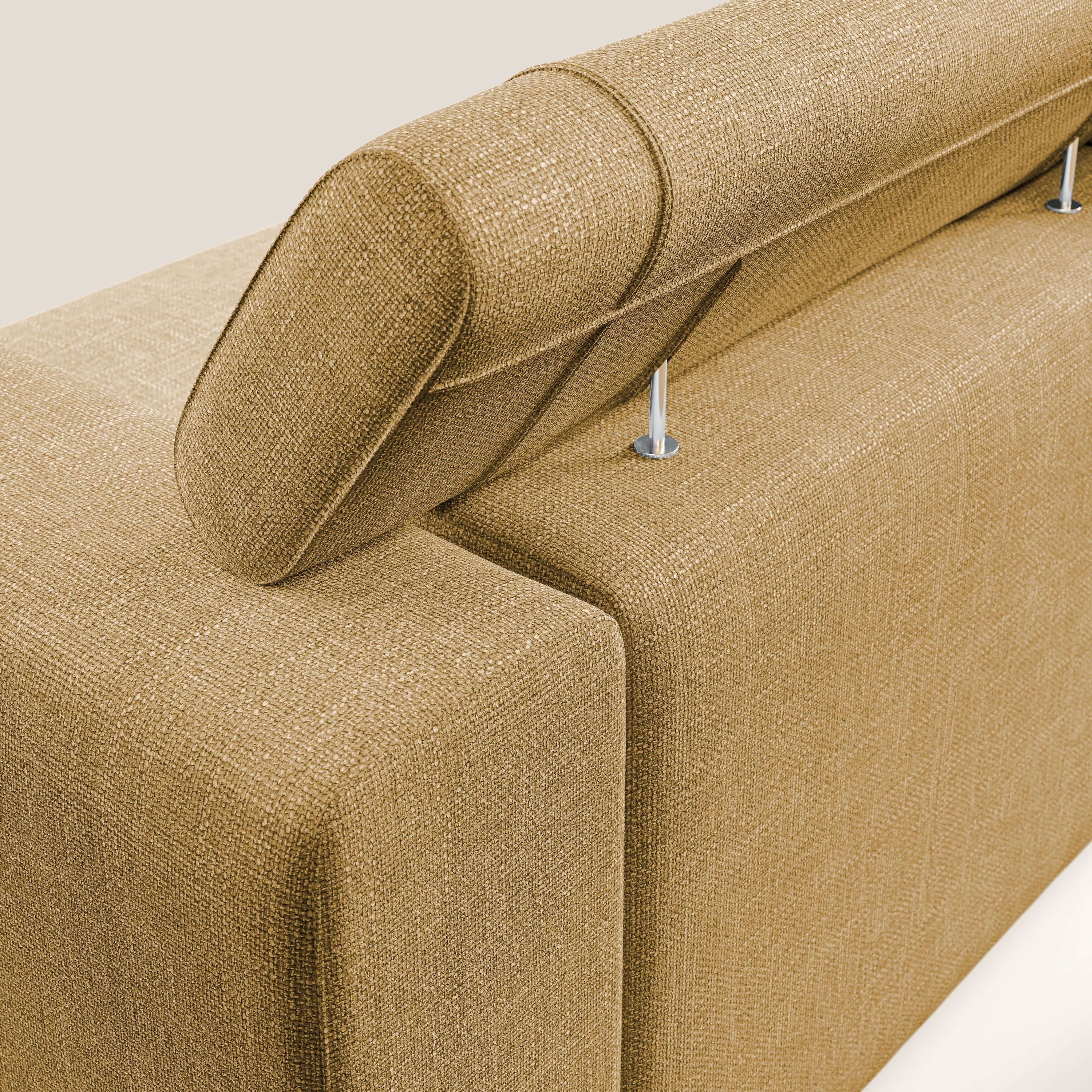 Vegas divano con poggiatesta reclinabili in morbido tessuto impermeabile T06 giallo - divani.store