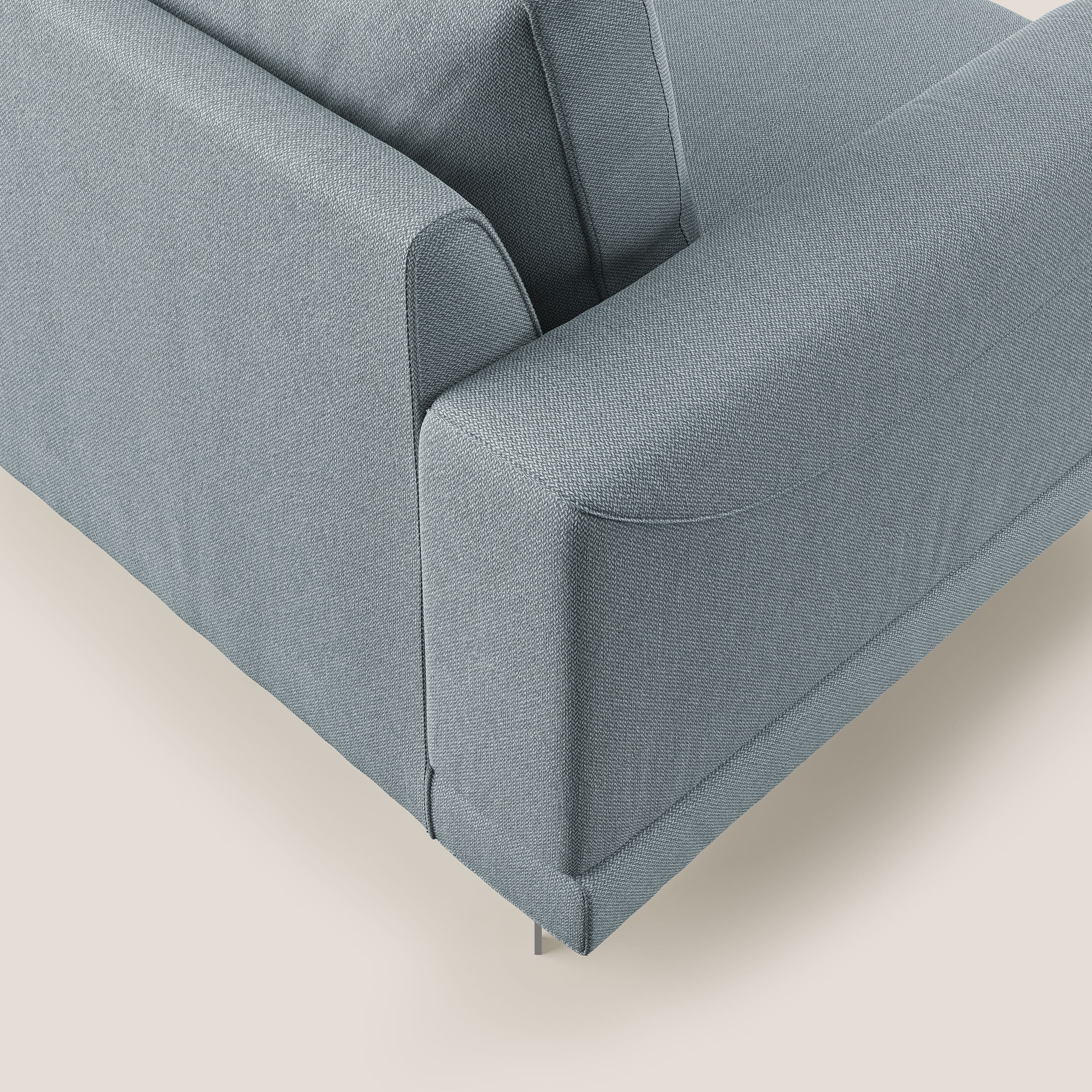 Dorian poltrona moderna in tessuto smacchiabile T05 carta da zucchero - divani.store