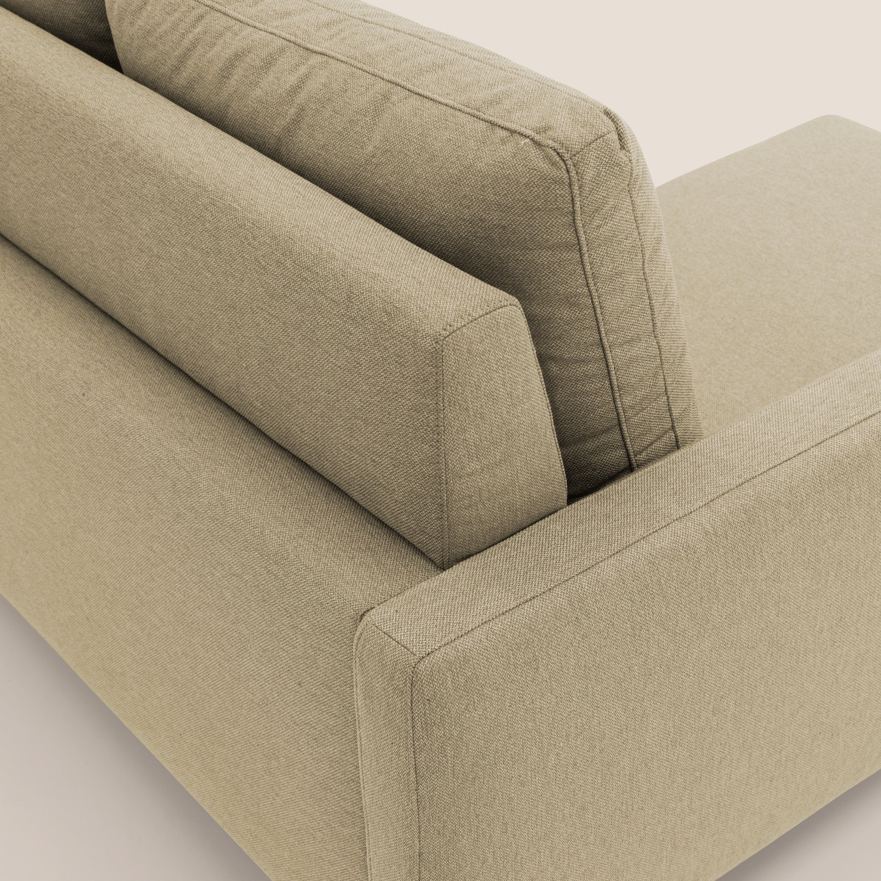 Klimt divano con sedute allungabili e schienali in piuma d'oca in tessuto smacchiabile T05 cammello - divani.store