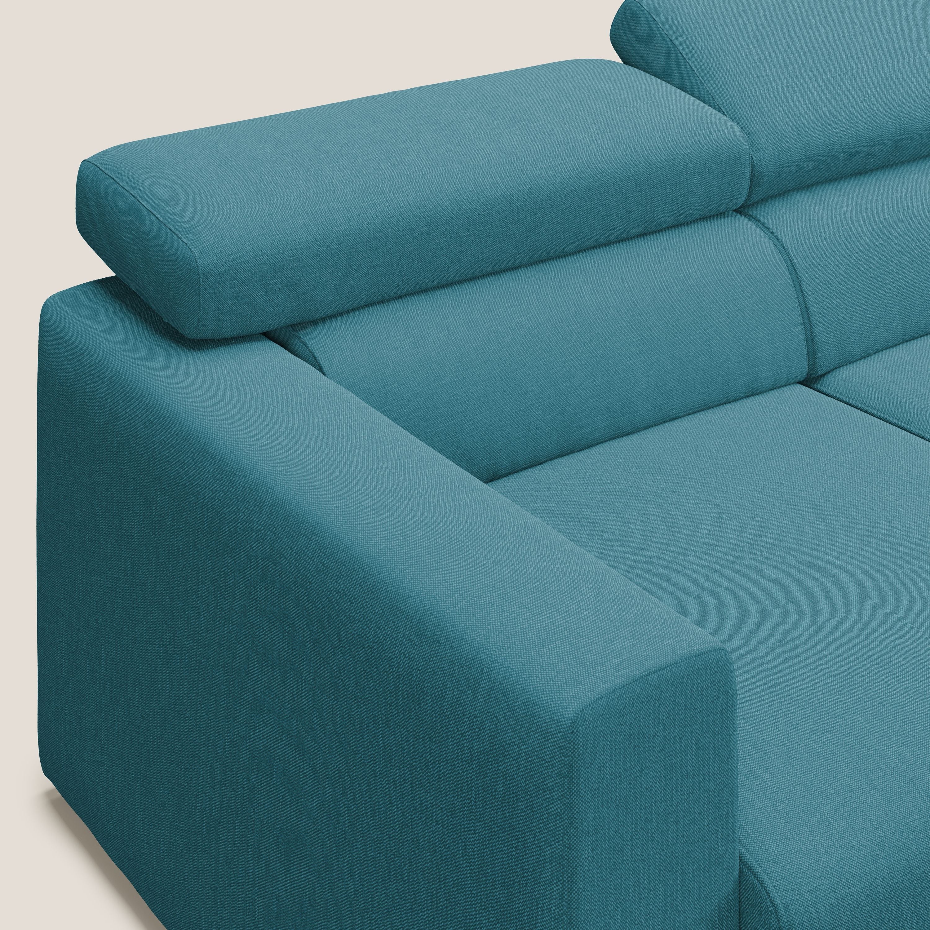 Dylan divano a 3 sedute con pouf estraibile poggiapiedi in tessuto simil cotone impermeabile T13 azzurro - divani.store