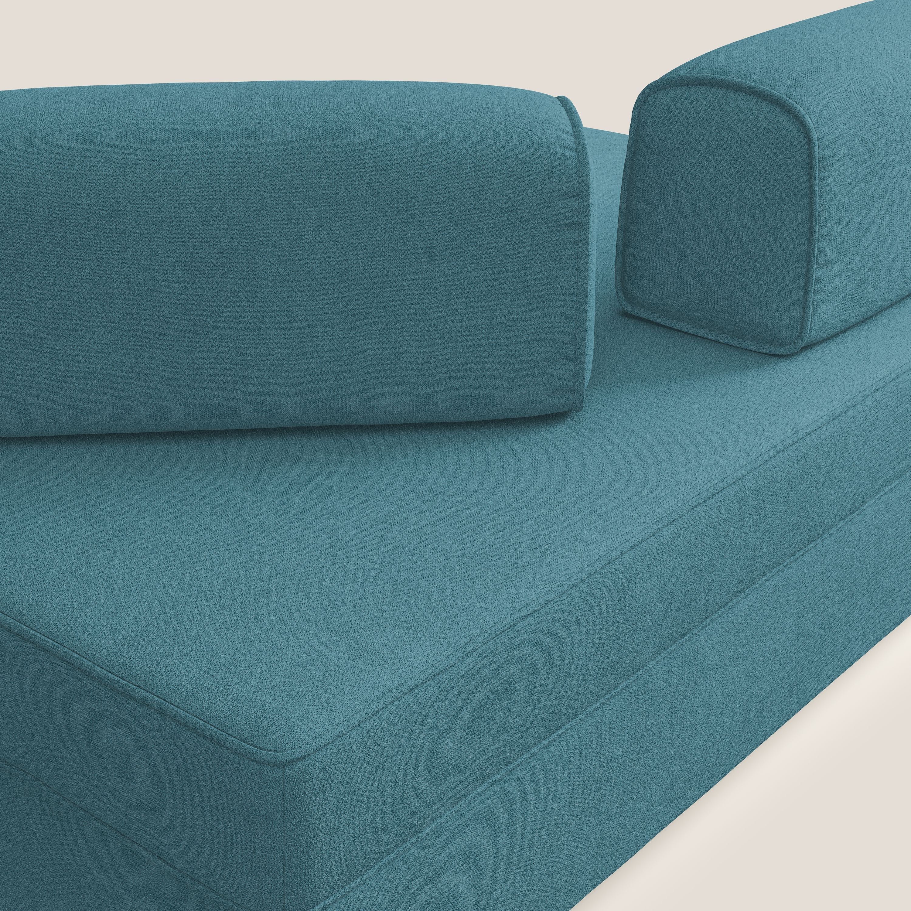 Liberty divano con pouf estraibile e schienali movibili in tessuto morbido impermeabile T02 azzurro - divani.store