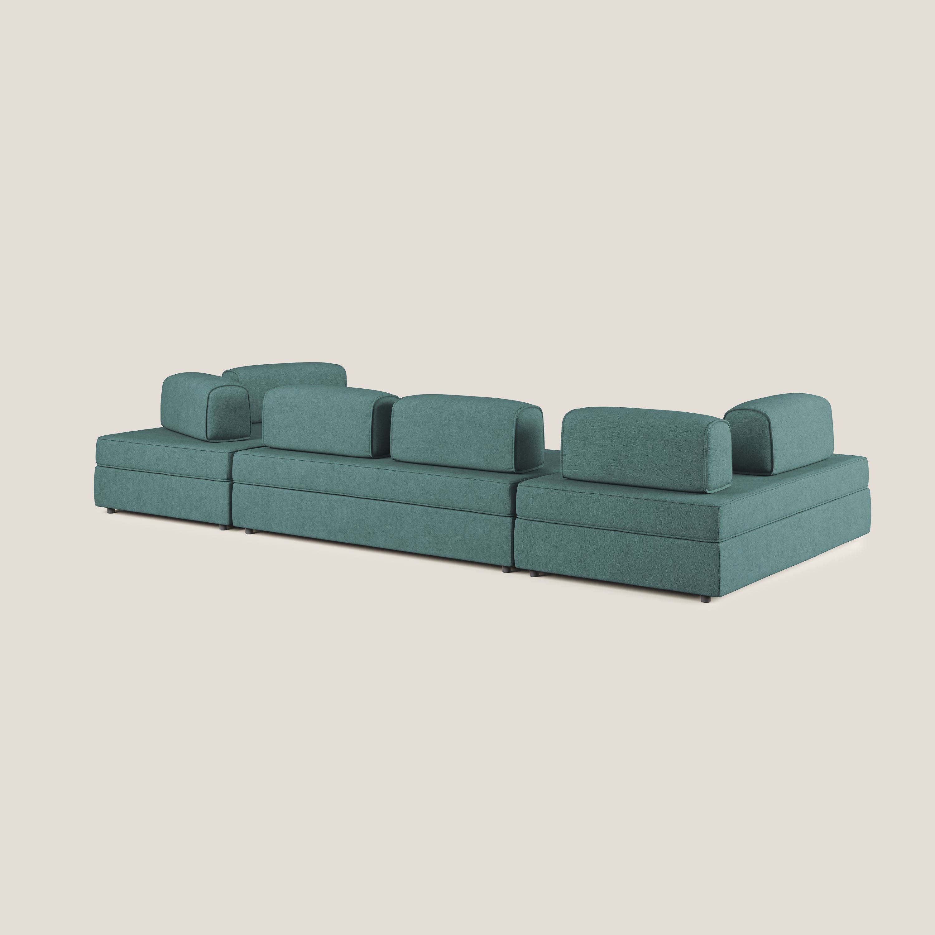 Liberty divano panoramico con pouf estraibile e schienali movibili in tessuto morbido impermeabile T02 petrolio - divani.store