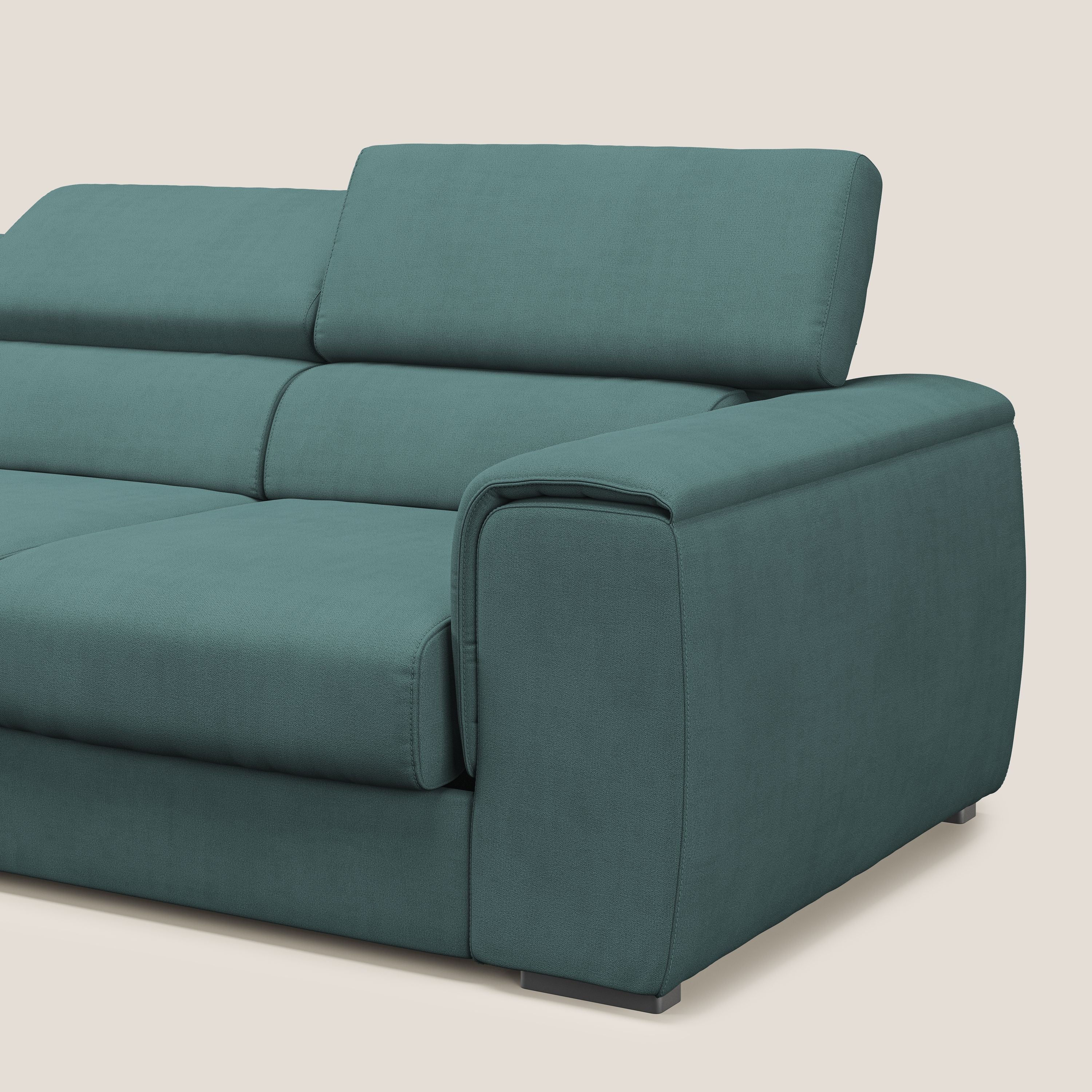 Zeno Divano con pouf estraibile poggiapiedi a 3 sedute in tessuto morbido impermeabile T02 petrolio - divani.store