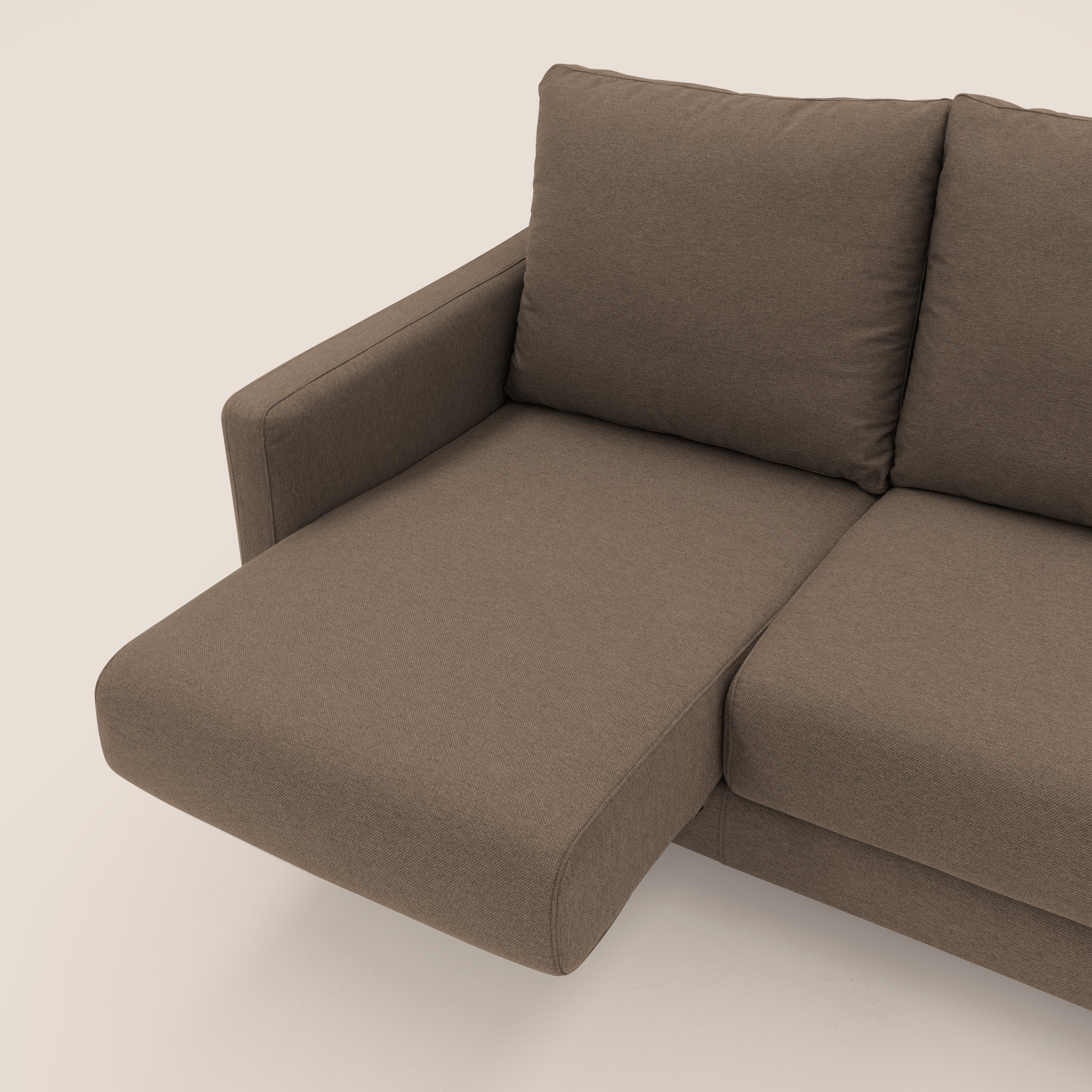 Klimt divano con 3 sedute allungabili e schienali in piuma d'oca in tessuto smacchiabile T05 marrone - divani.store