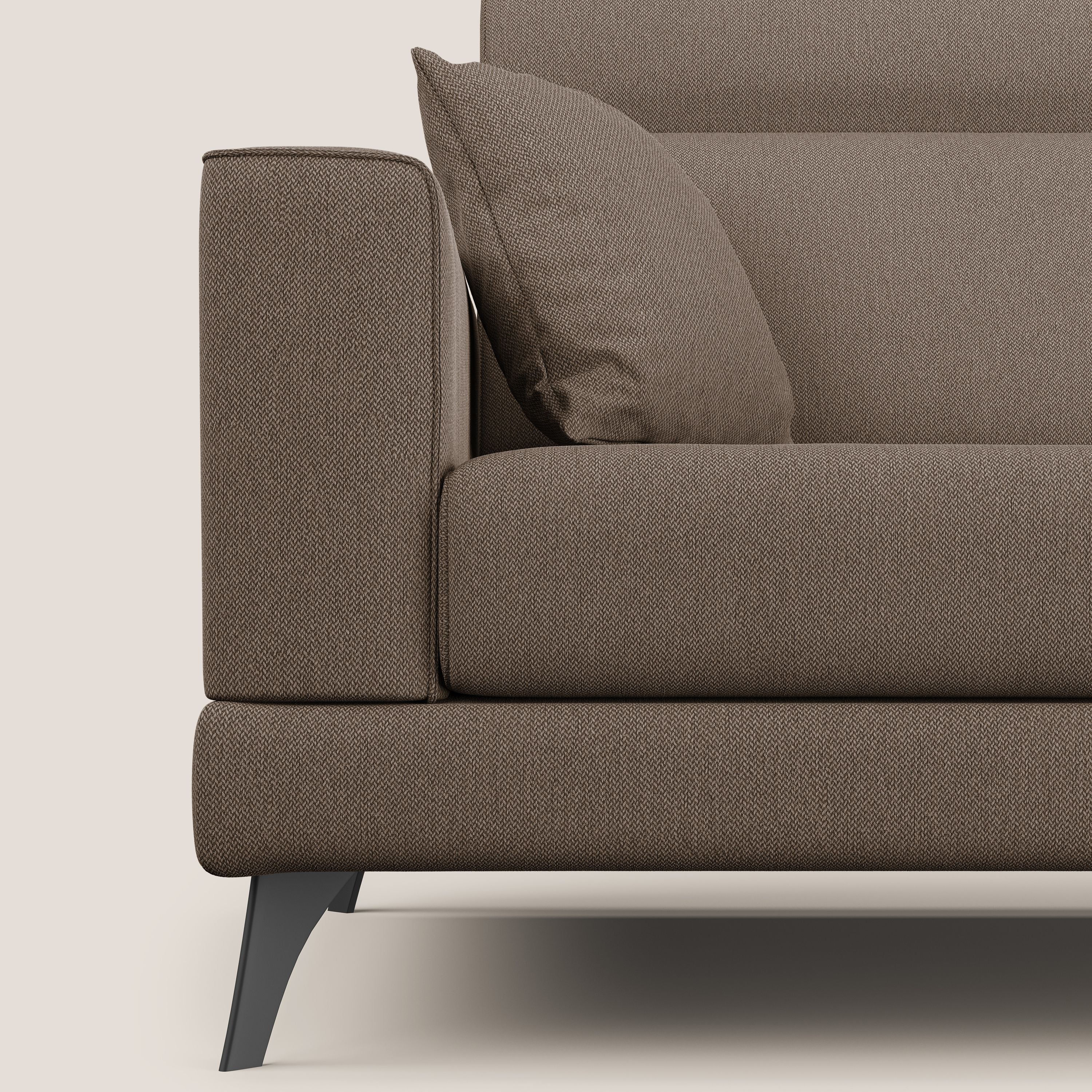 Slide Divano con schienali traslanti e poggiatesta in tessuto smacchiabile T05 marrone - divani.store