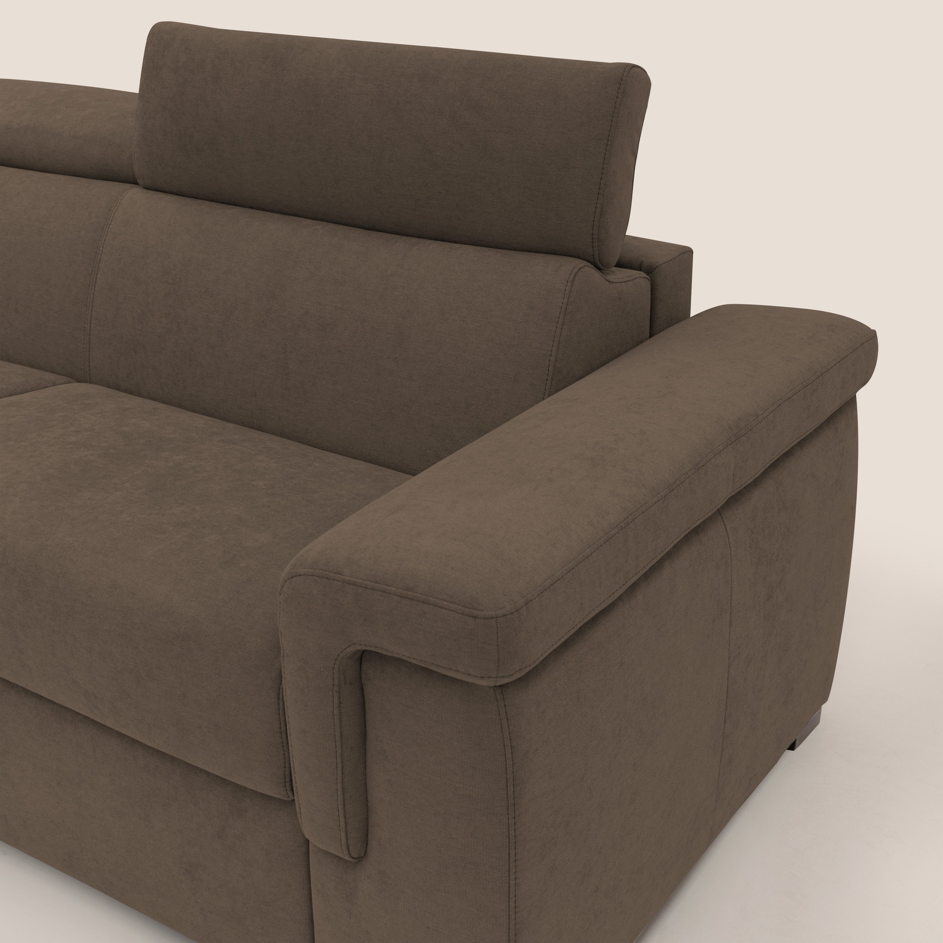 Giunone divano letto con materasso alto 18 cm e poggiatesta reclinabili in tessuto impermeabile T02 marrone - divani.store