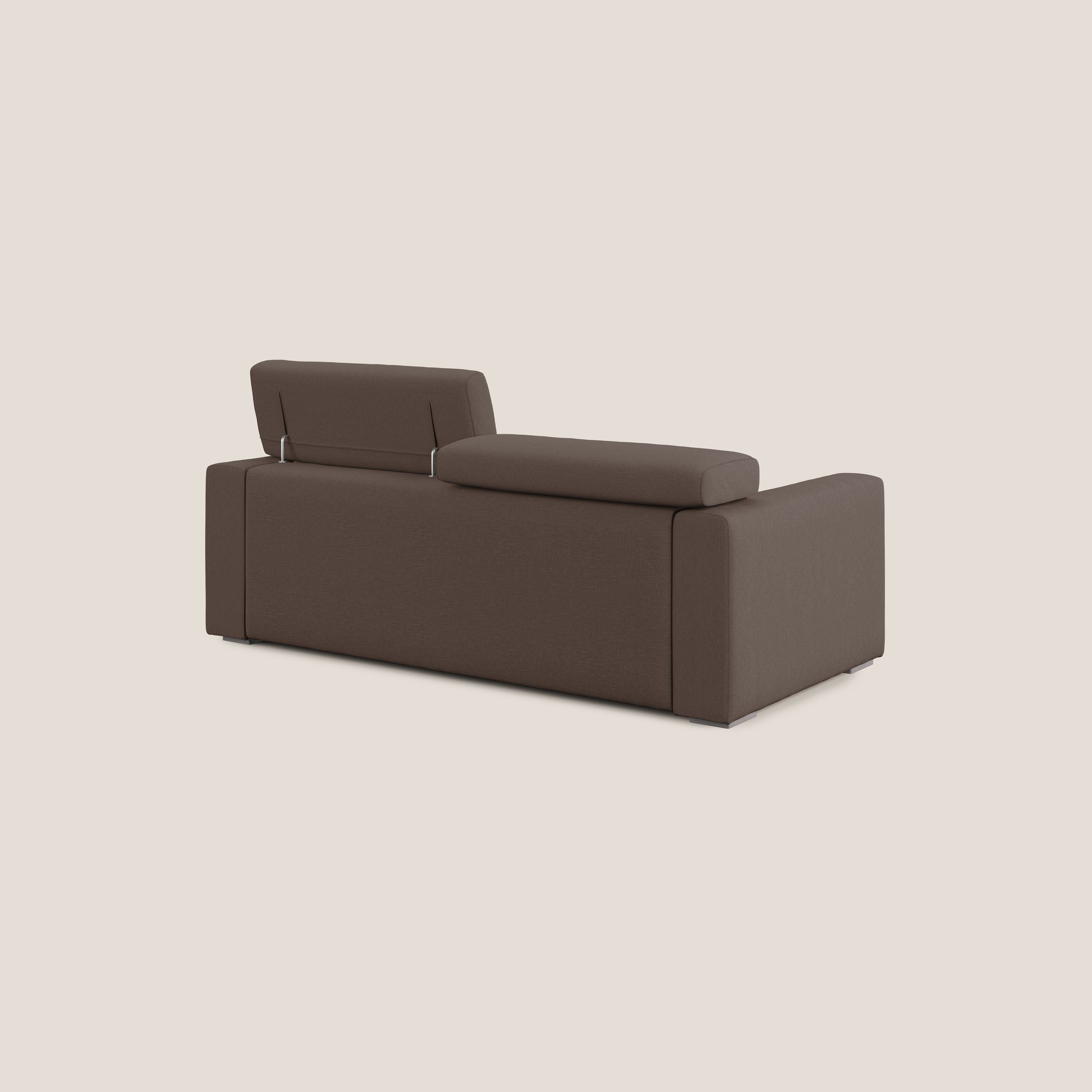 Dylan divano allungabile con pouf estraibile poggiapiedi in tessuto simil cotone impermeabile T13 marrone - divani.store