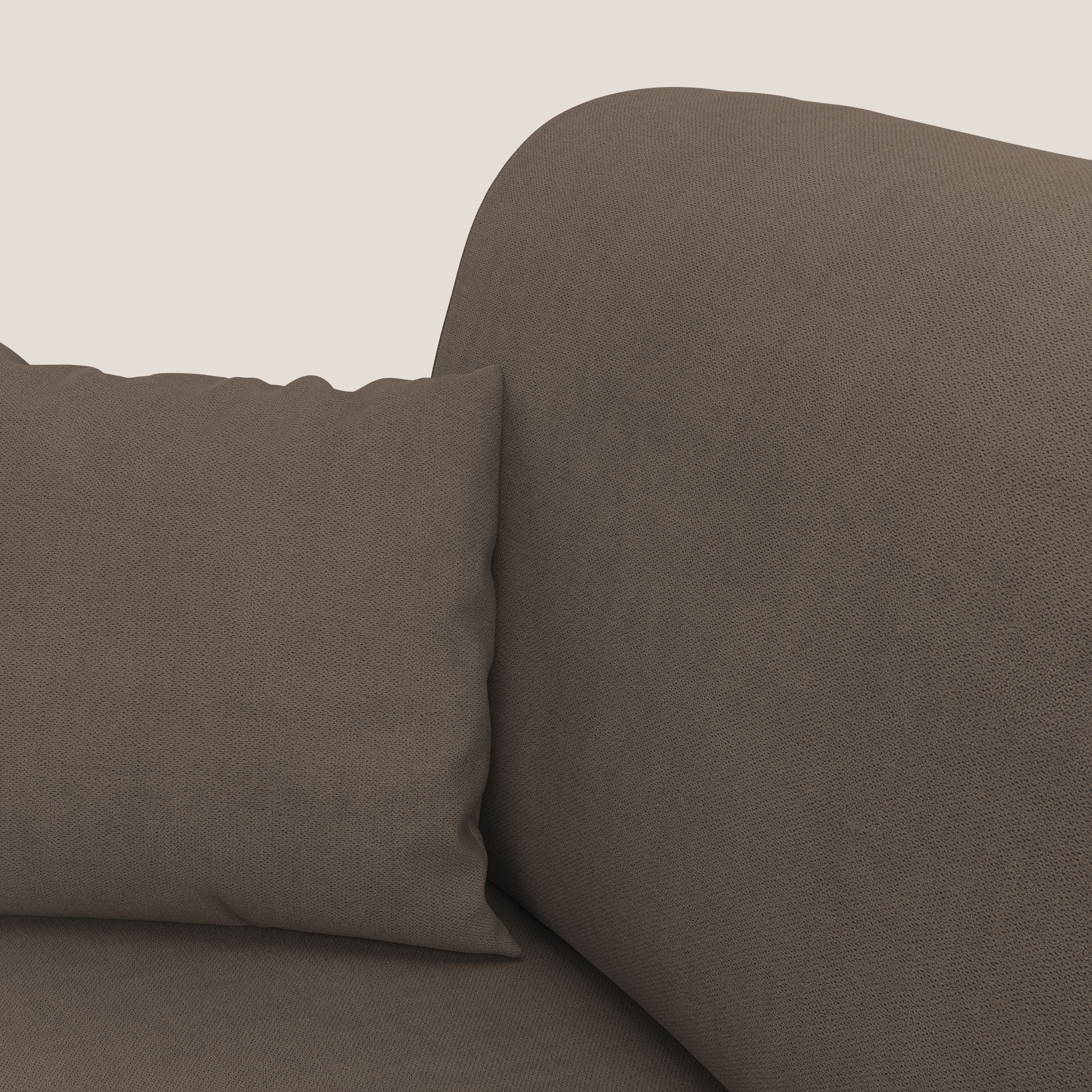 Kafka divano letto angolare in morbido tessuto impermeabile T02 marrone - divani.store