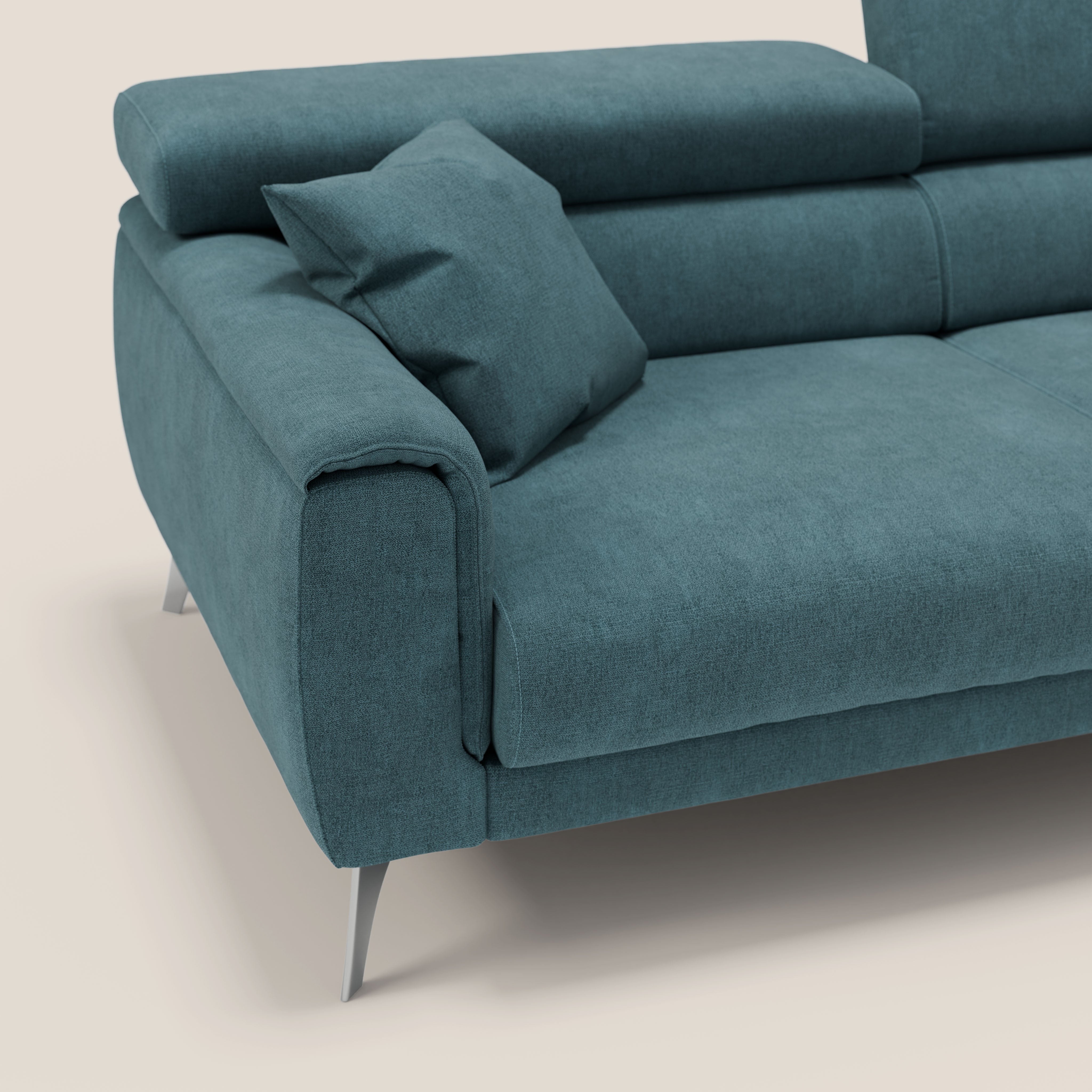 Caravaggio divano con sedute allungabili e poggiatesta reclinabili in tessuto impermeabile T02 petrolio - divani.store