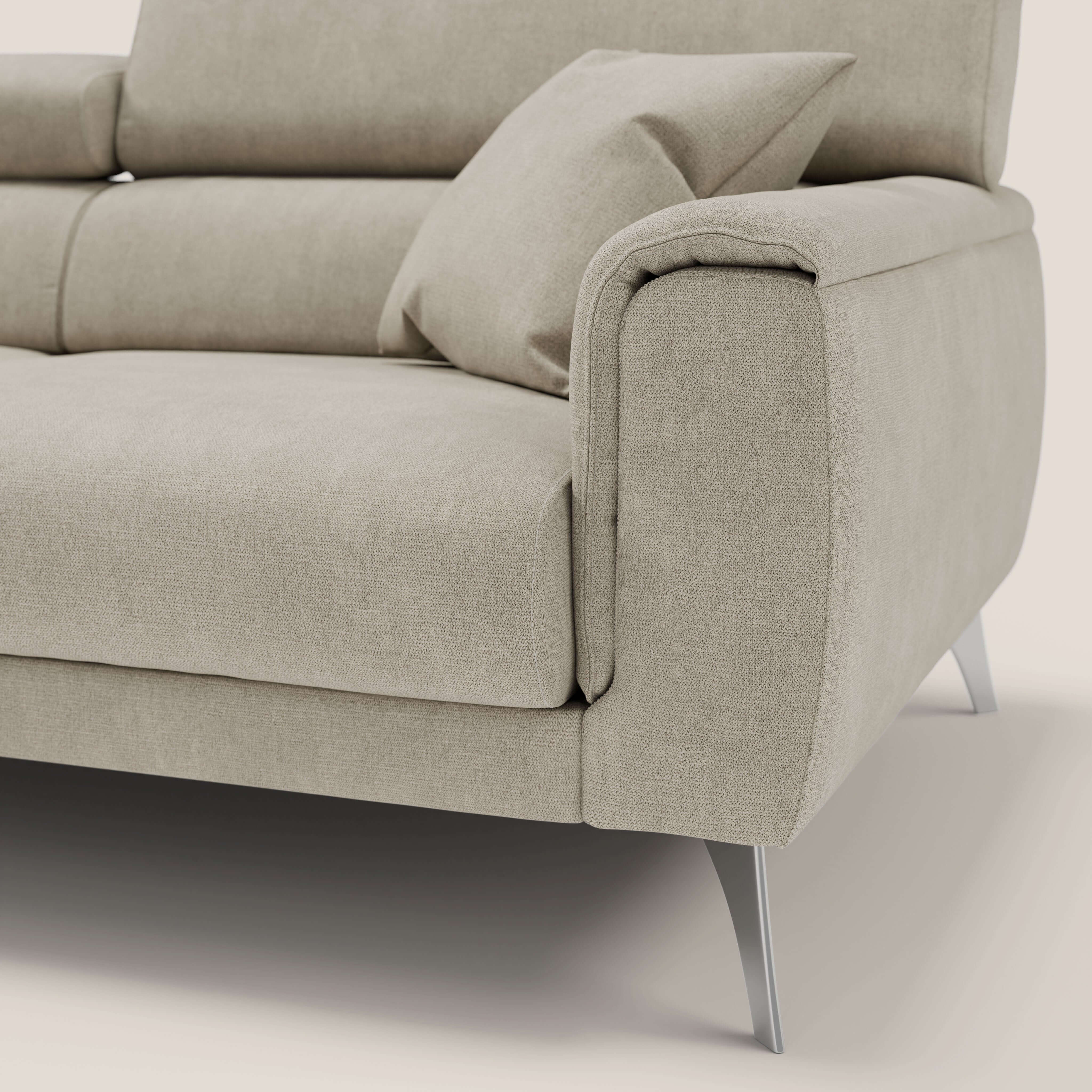 Caravaggio divano con sedute allungabili e poggiatesta reclinabili in tessuto impermeabile T02 panna - divani.store