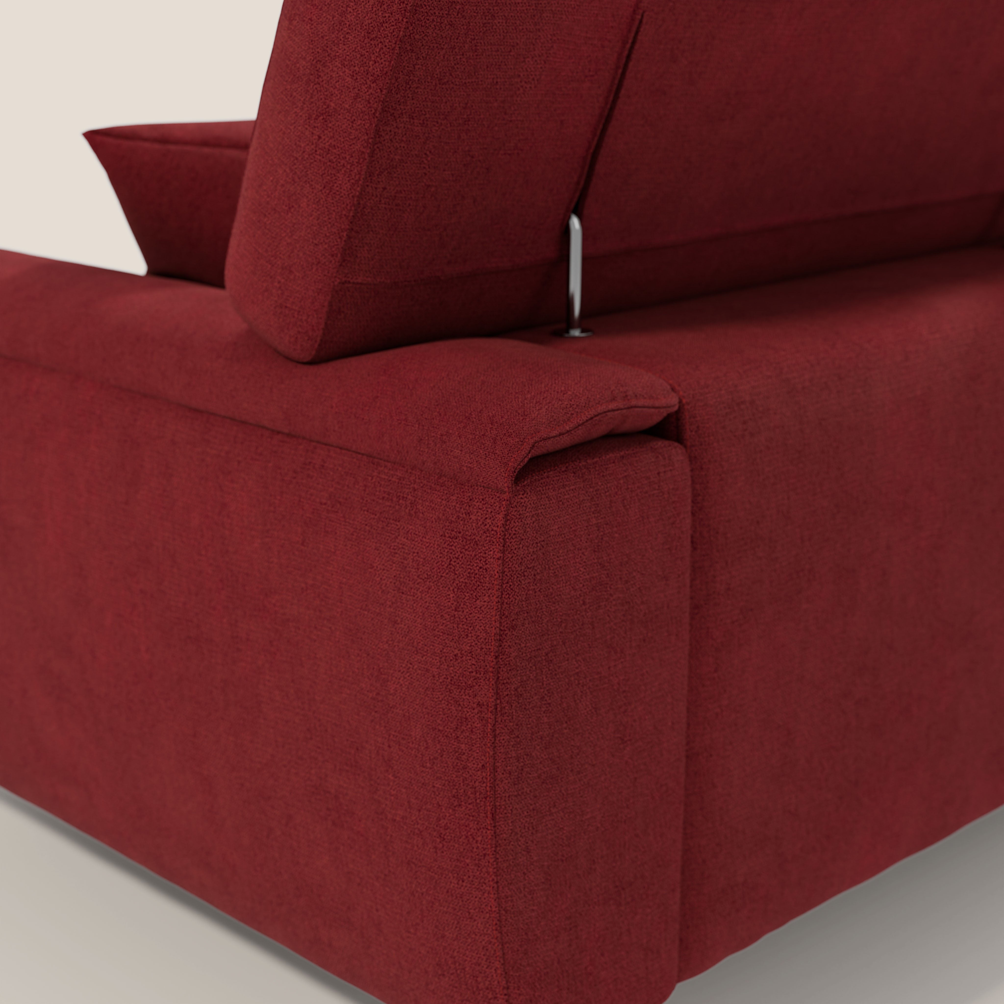 Caravaggio divano con 3 sedute allungabili indipendenti e poggiatesta reclinabili in tessuto impermeabile T02 rosso - divani.store