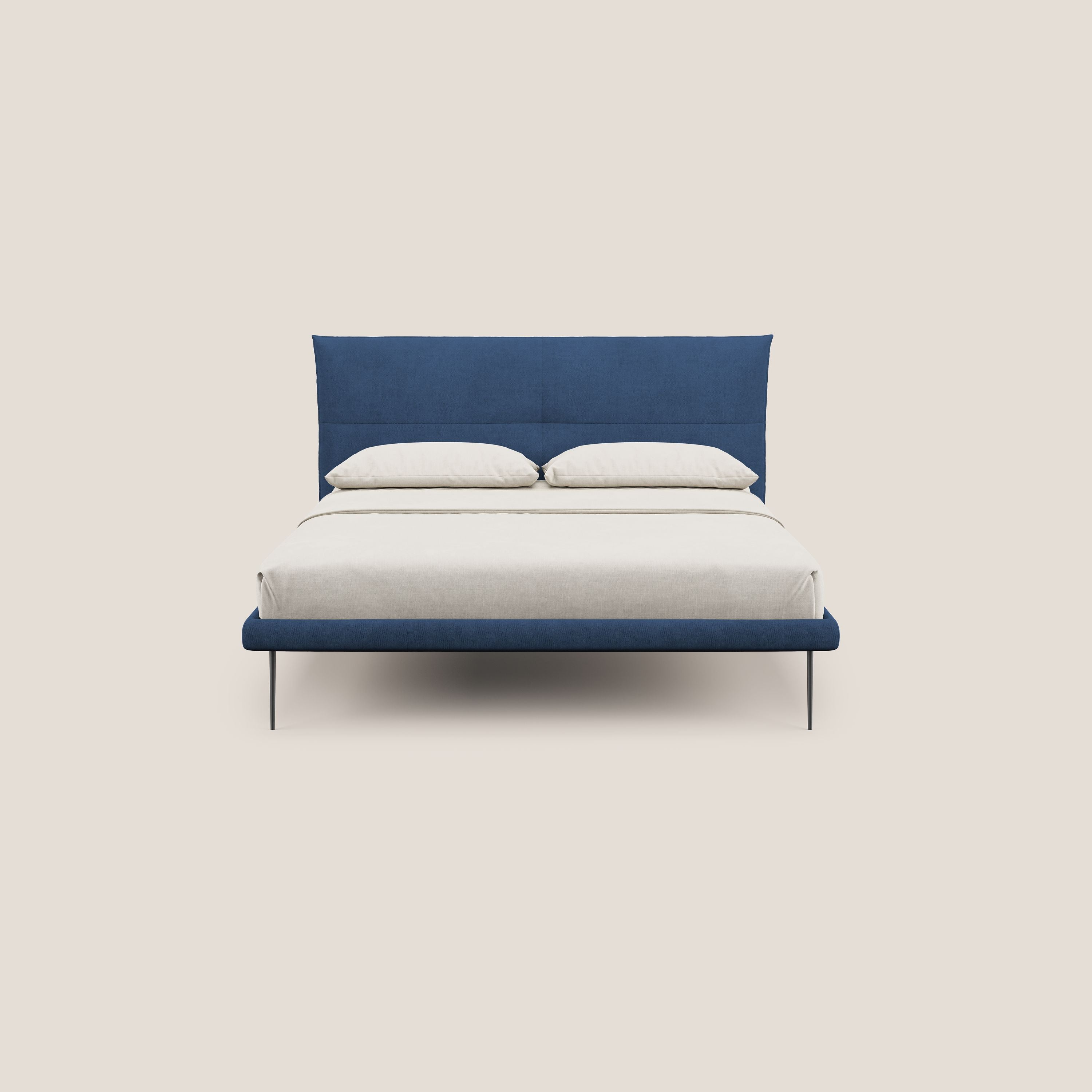 Akiko letto imbottito con piedi alti in metallo in tessuto impermeabile T02 blu - divani.store