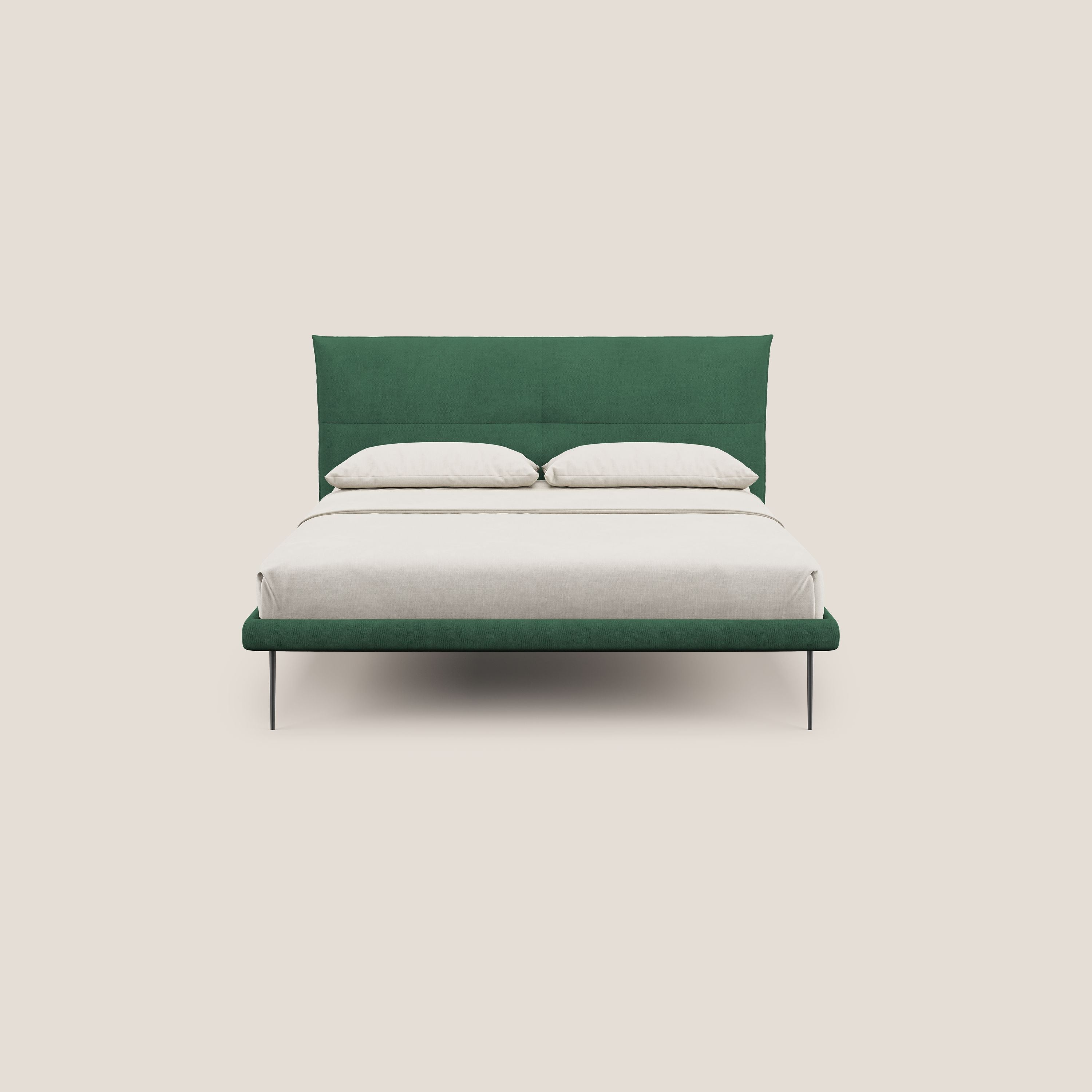 Akiko letto imbottito con piedi alti in metallo in tessuto impermeabile T02 verde - divani.store