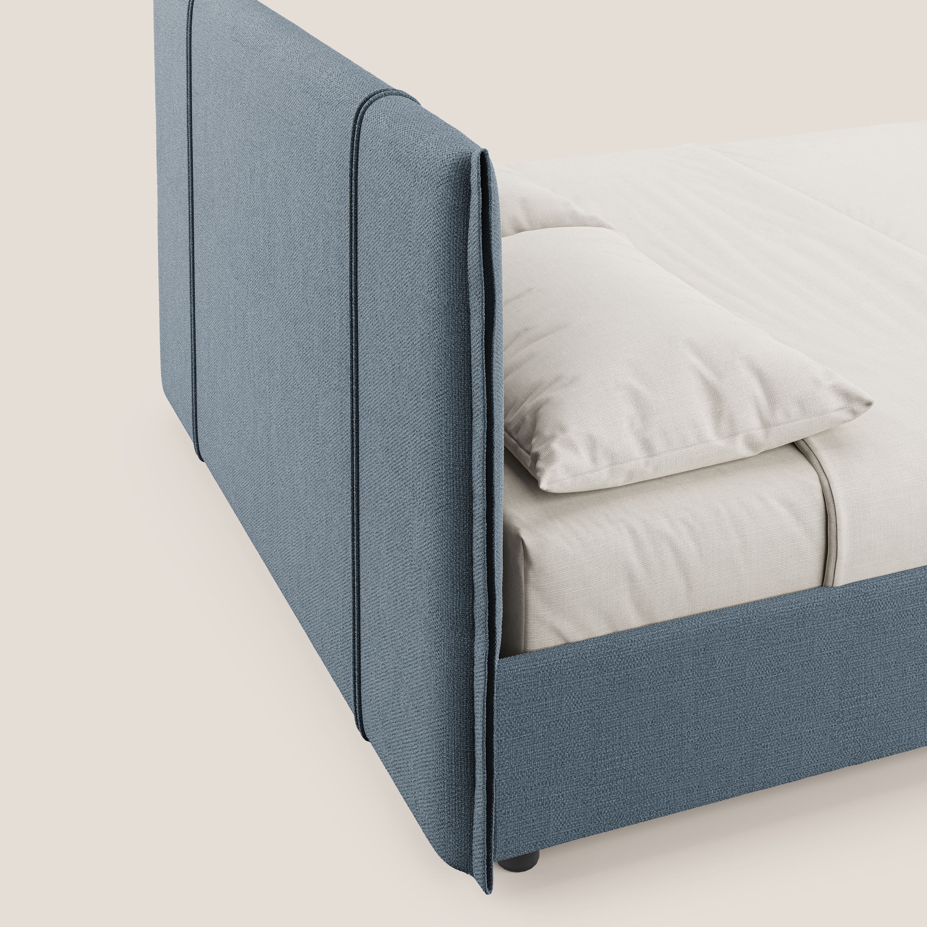 Alicia letto imbottito con vano contenitore in tessuto impermeabile T14 carta da zucchero - divani.store