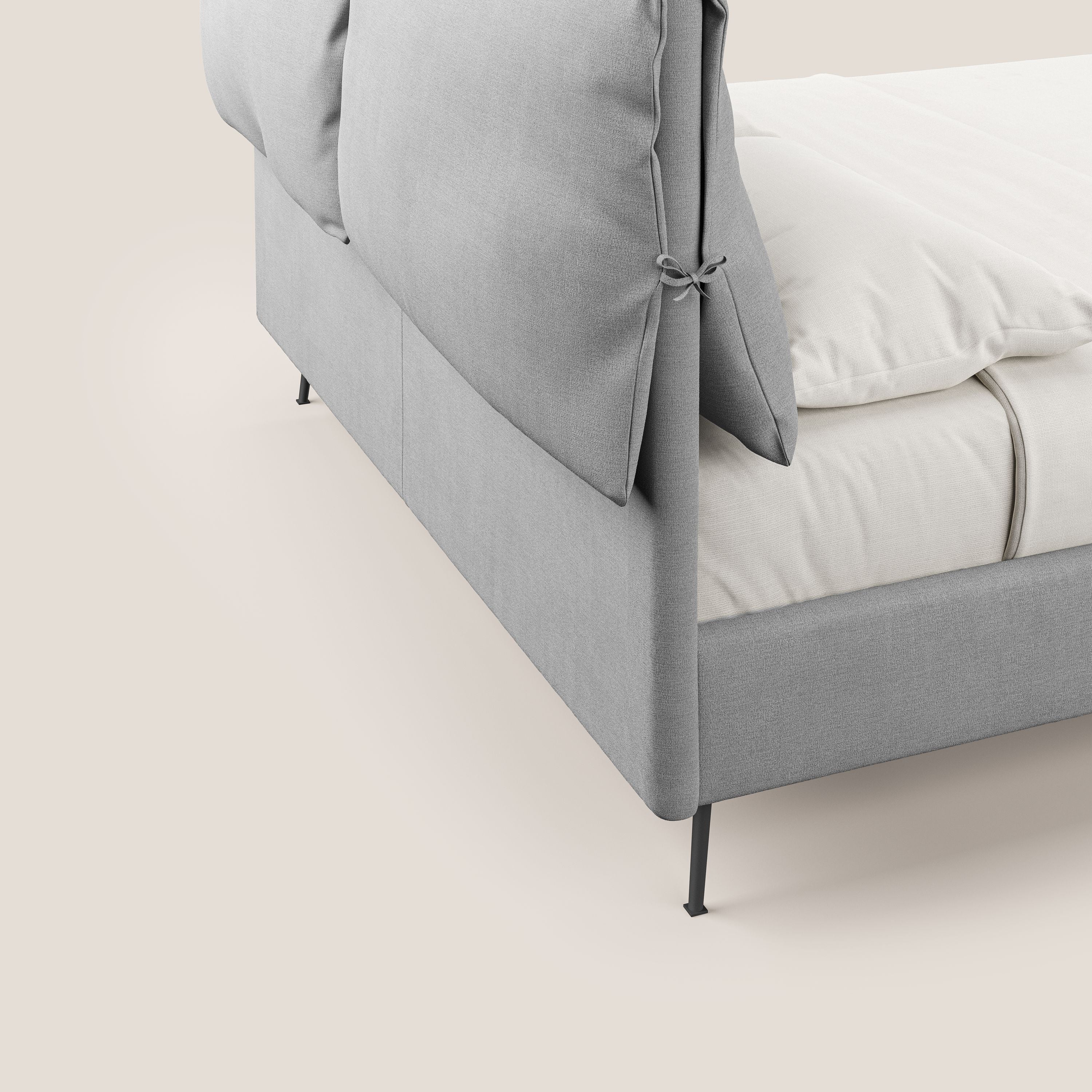 Artemisia letto imbottito con piedini alti sfoderabile in tessuto smacchiabile T17 grigio - divani.store