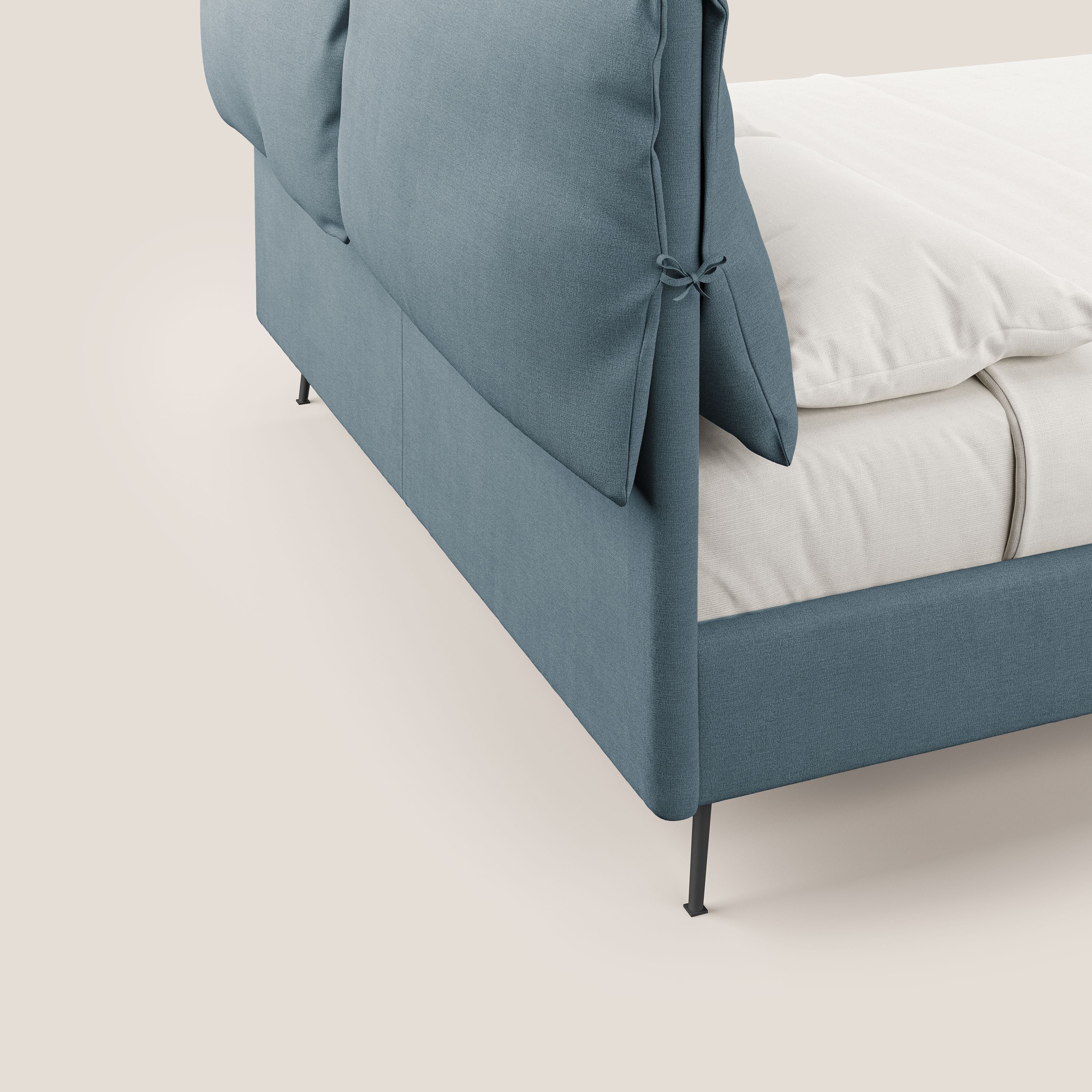 Artemisia letto imbottito con piedini alti sfoderabile in tessuto smacchiabile T17 carta da zucchero - divani.store