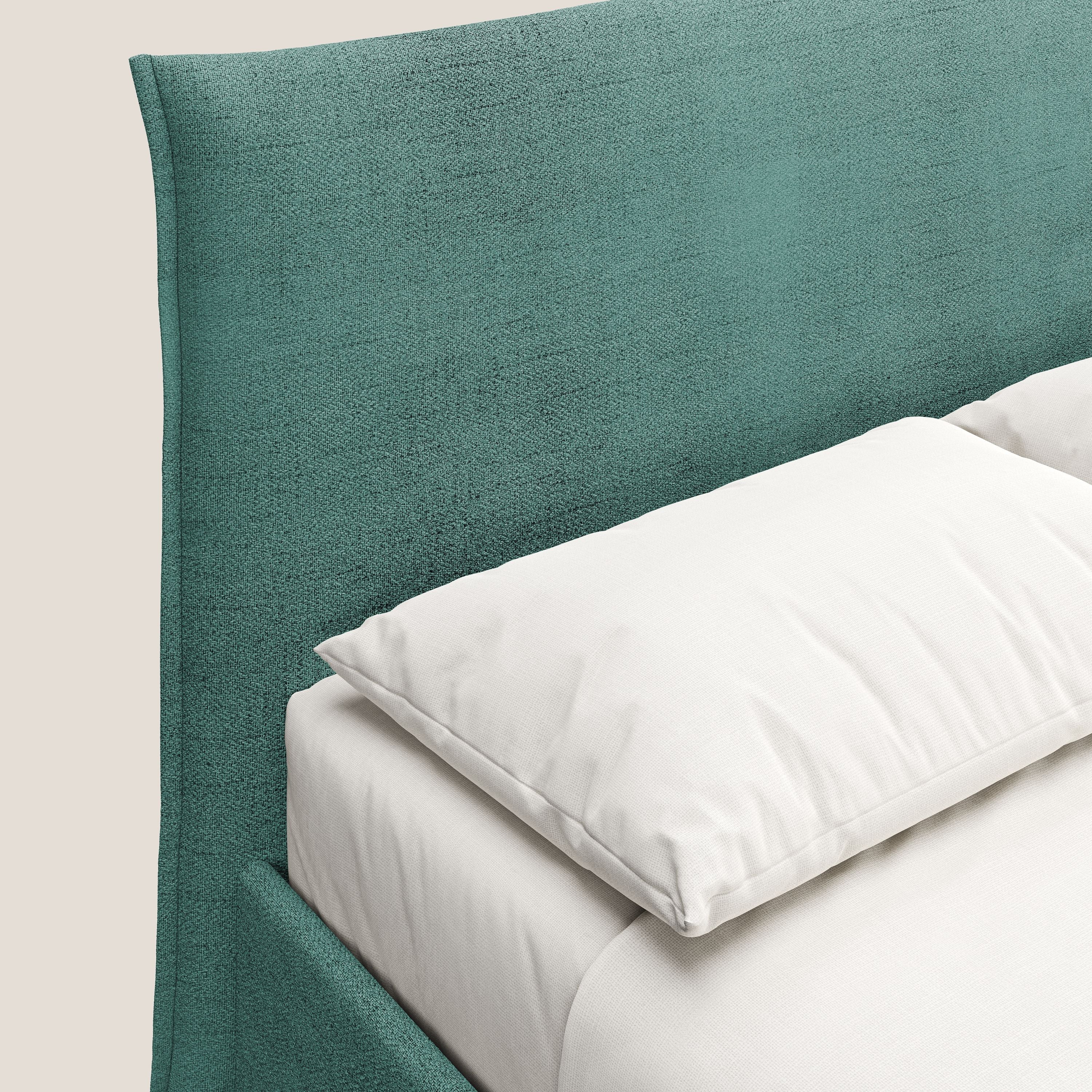 Audrey letto imbottito contenitore e sfoderabile in tessuto fiammato impermeabile T03 verde acqua - divani.store