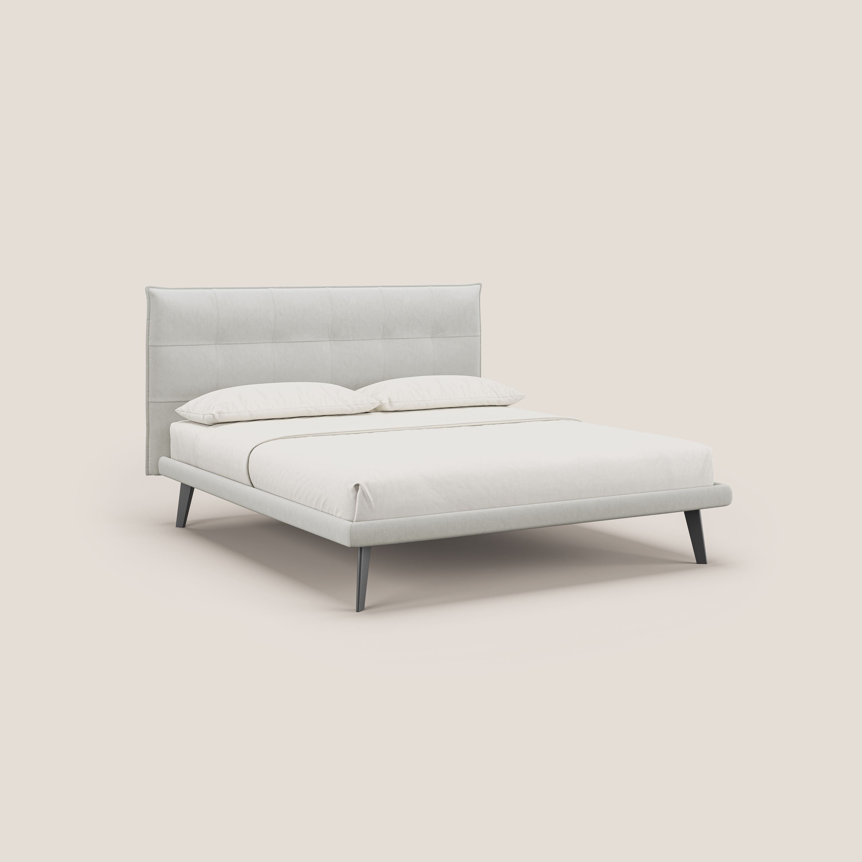 Brigitte letto con testata trapuntata piedi alti in mogano e tessuto impermeabile T09 panna - divani.store