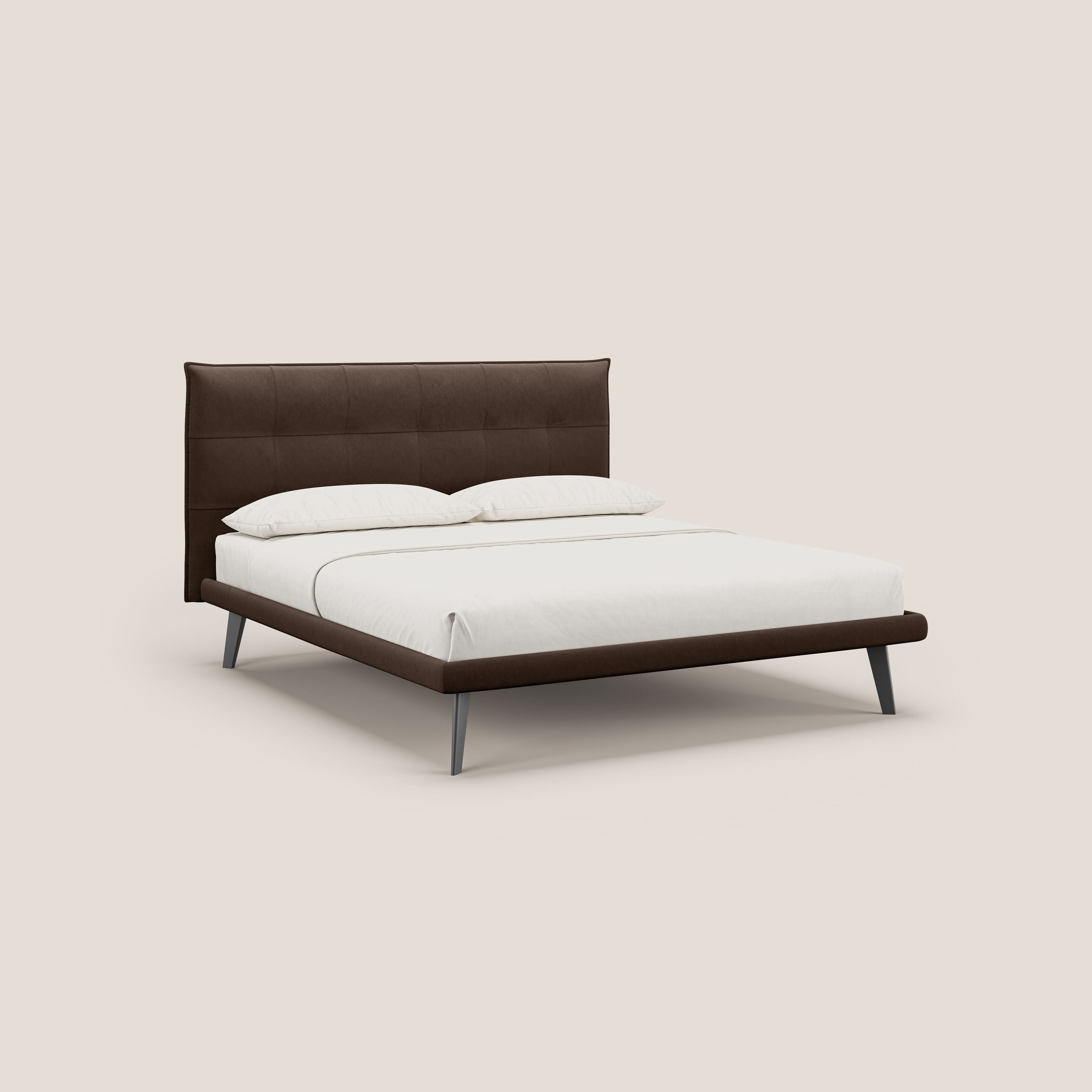 Brigitte letto con testata trapuntata piedi alti in mogano e tessuto impermeabile T09 marrone - divani.store
