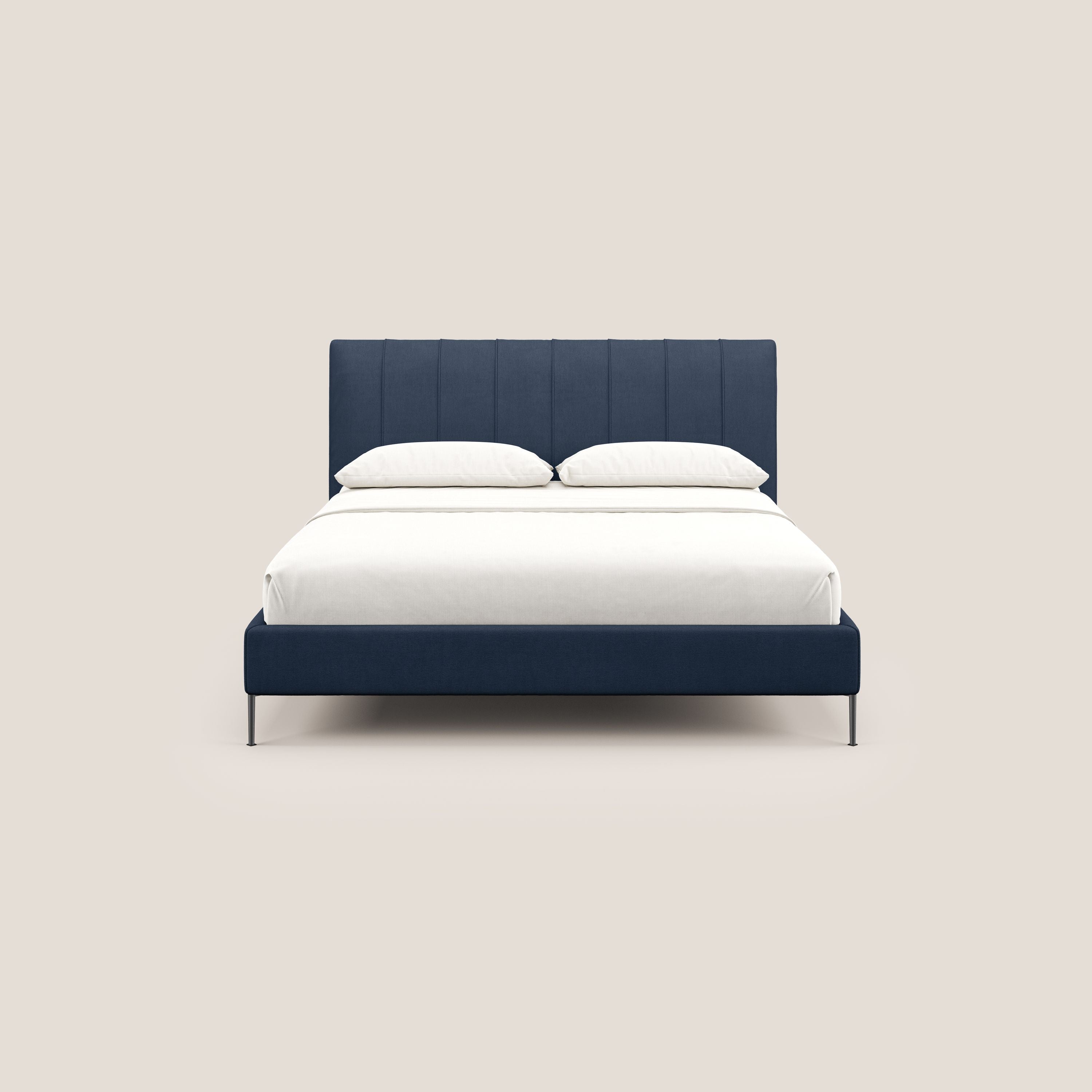 Calliope letto imbottito piedini alti completamente sfoderabile in tessuto smacchiabile T17 blu - divani.store