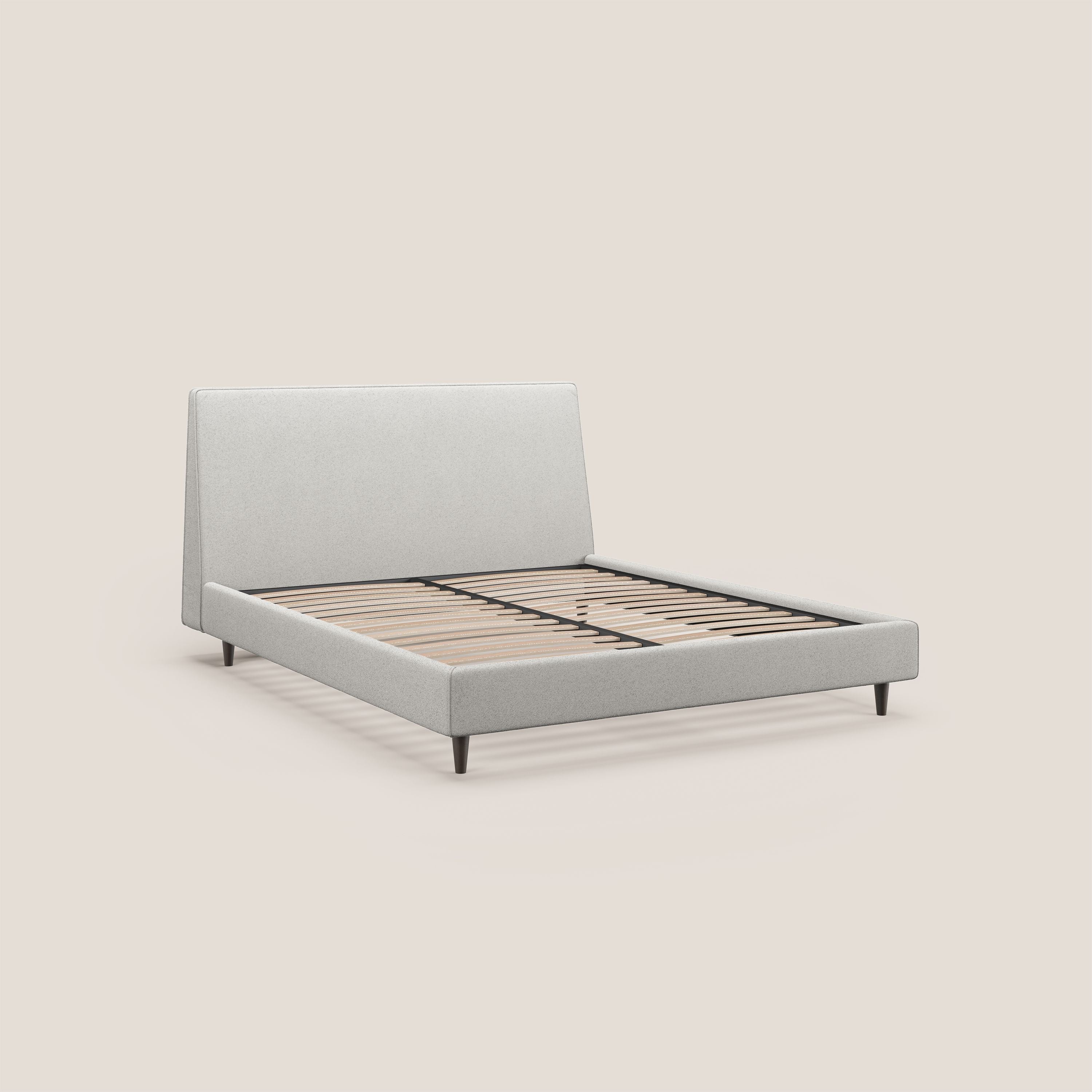 Dorotea letto imbottito con piedi in legno in morbido bouclé impermeabile T07 grigio - divani.store