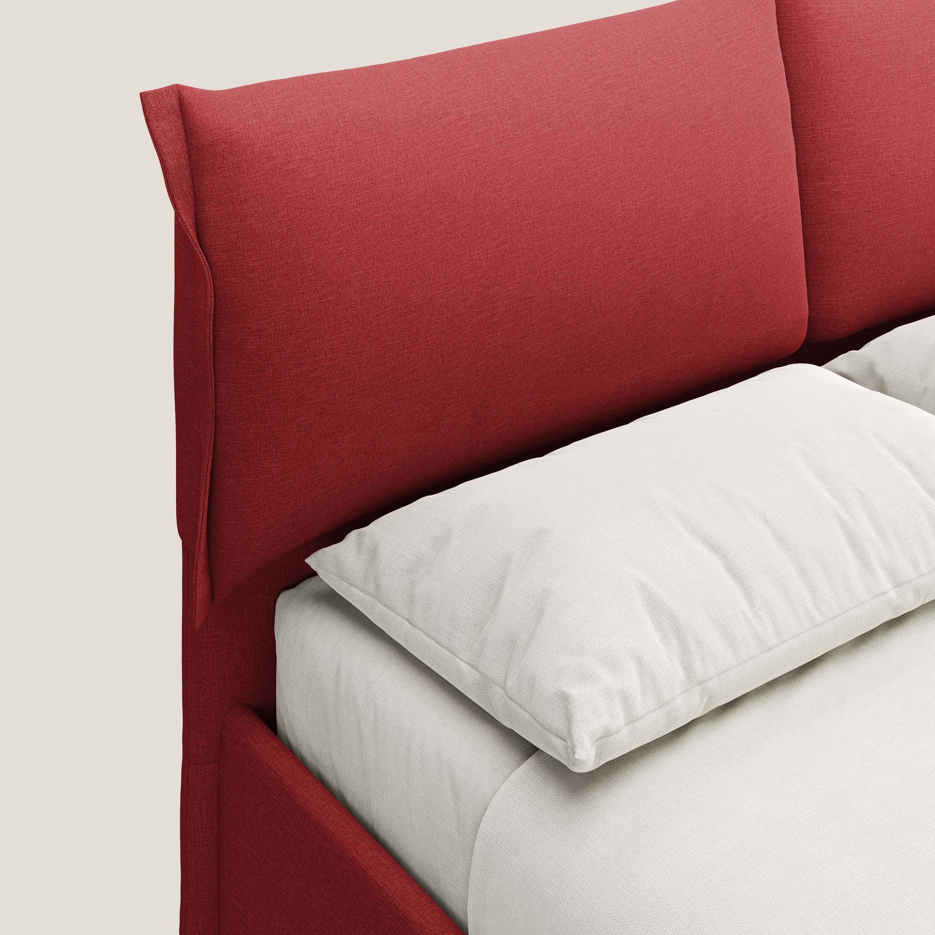 Elettra letto contenitore imbottito e sfoderabile con cuscini testata in tessuto impermeabile T13 rosso - divani.store
