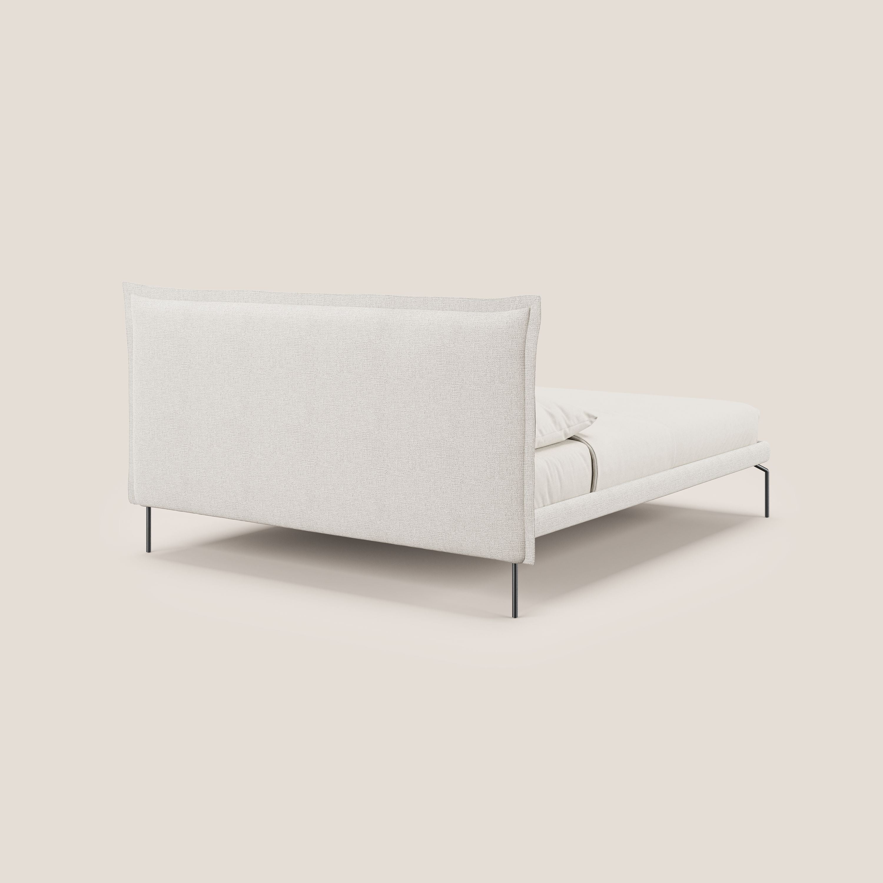 Eric letto imbottito design minimal in morbido tessuto impermeabile T14 panna - divani.store
