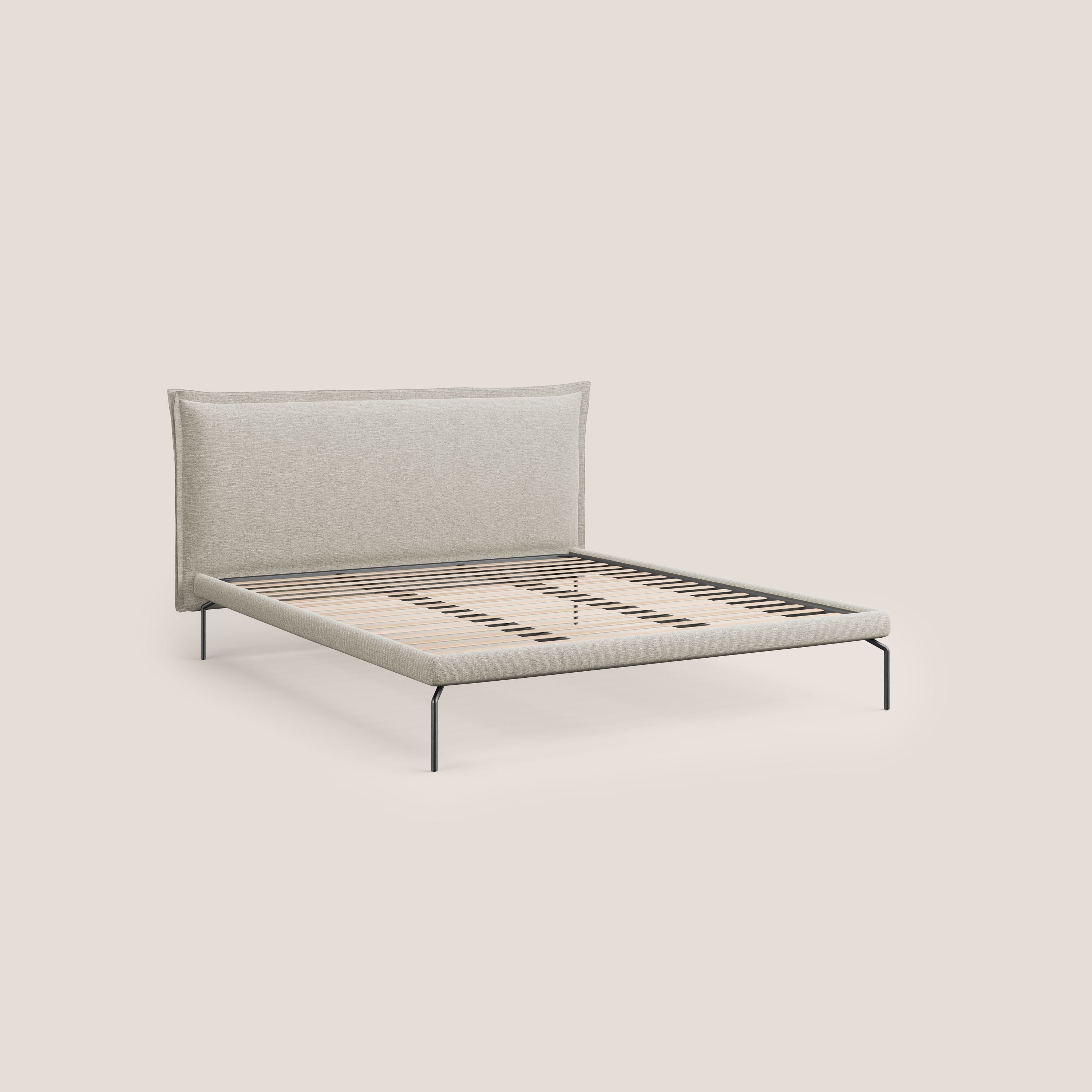 Eric letto imbottito design minimal in morbido tessuto impermeabile T14 tortora - divani.store
