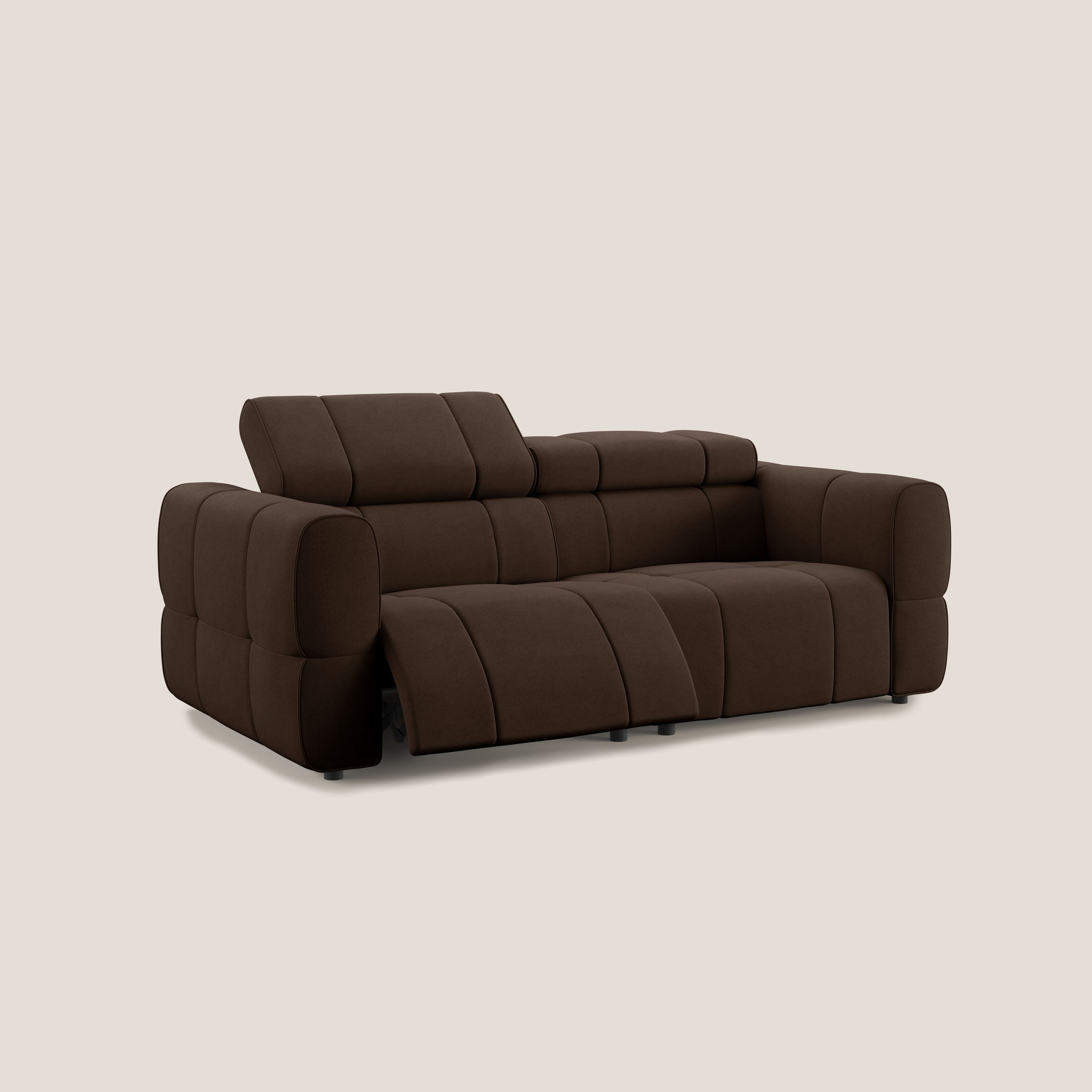 Giotto Divano modulare con opzione relax elettrico in microfibra effetto velluto impermeabile T09 marrone - divani.store