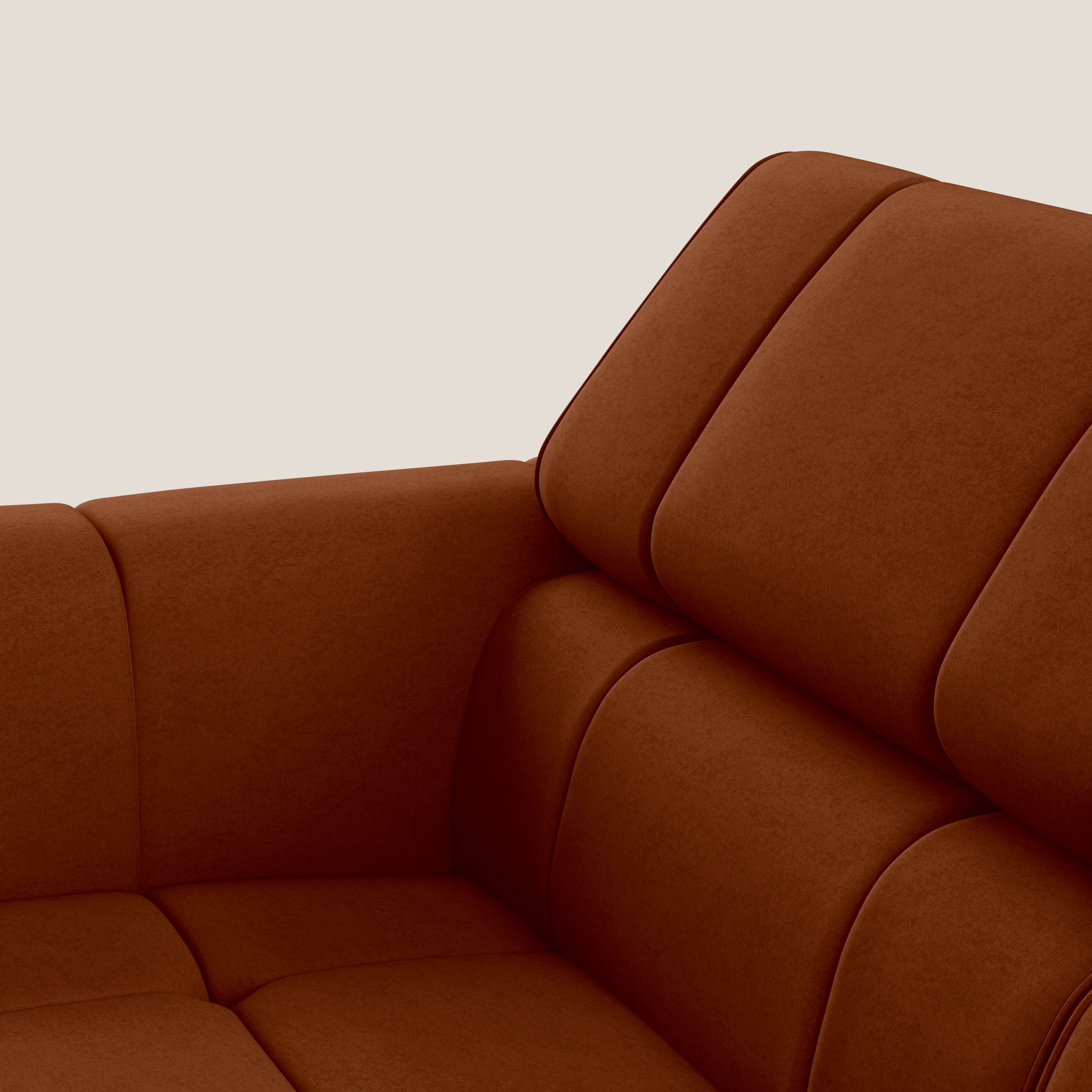 Giotto Divano modulare con opzione relax elettrico in microfibra effetto velluto impermeabile T09 ruggine - divani.store