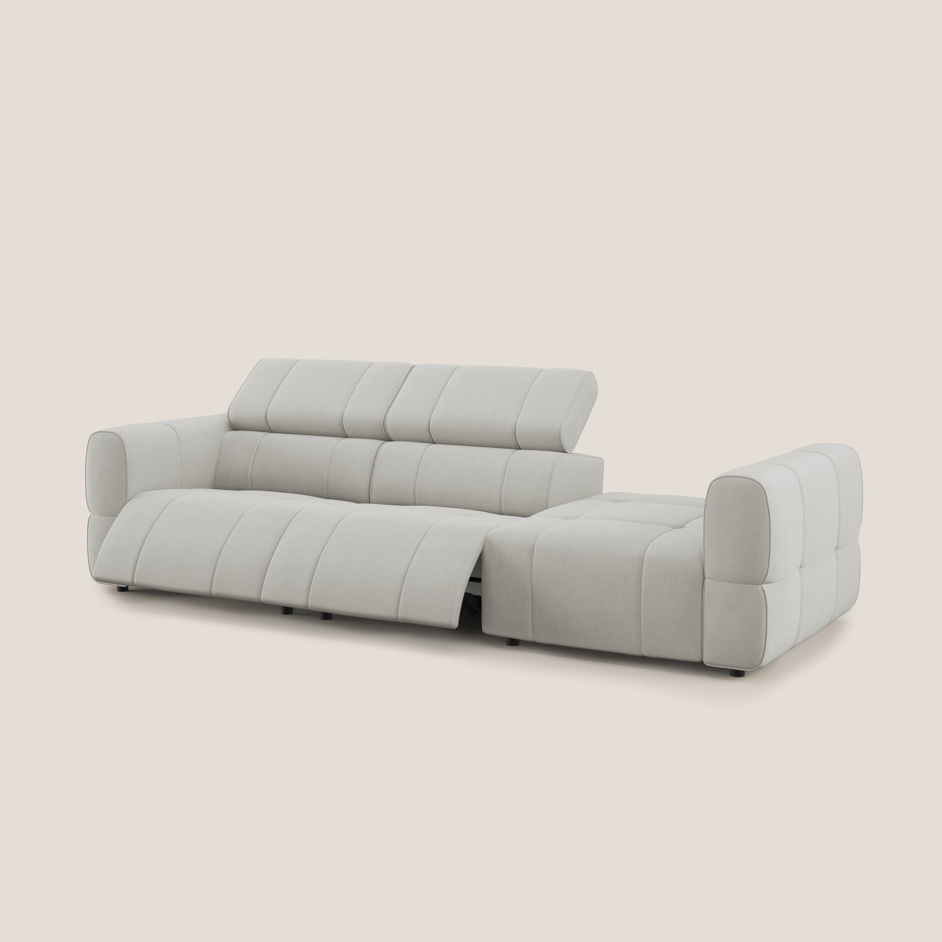 Giotto Divano con terminale e opzione relax elettrico in microfibra effetto velluto impermeabile T09 panna - divani.store
