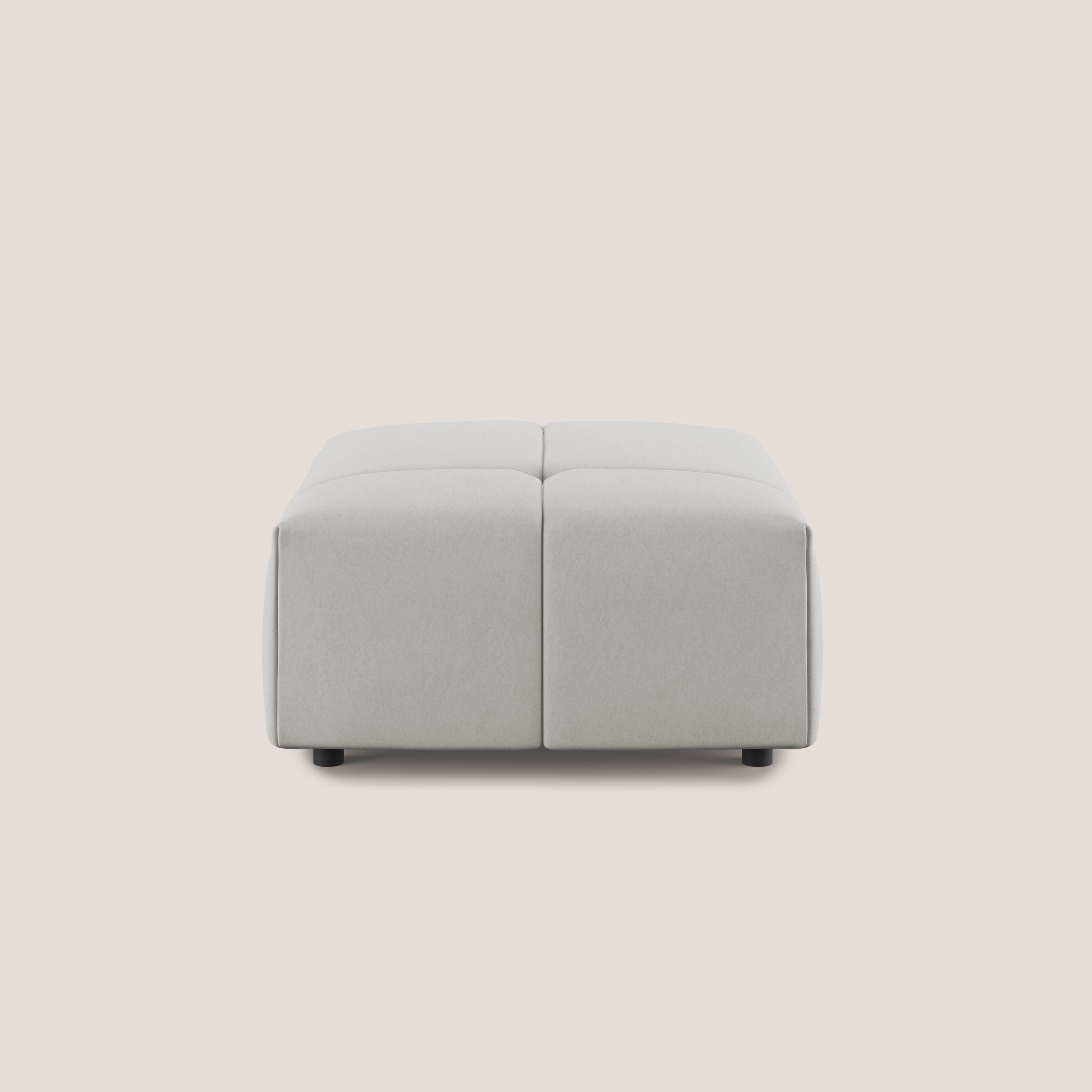 Giotto pouf in morbida microfibra effetto velluto impermeabile idrorepellente T09 panna - divani.store