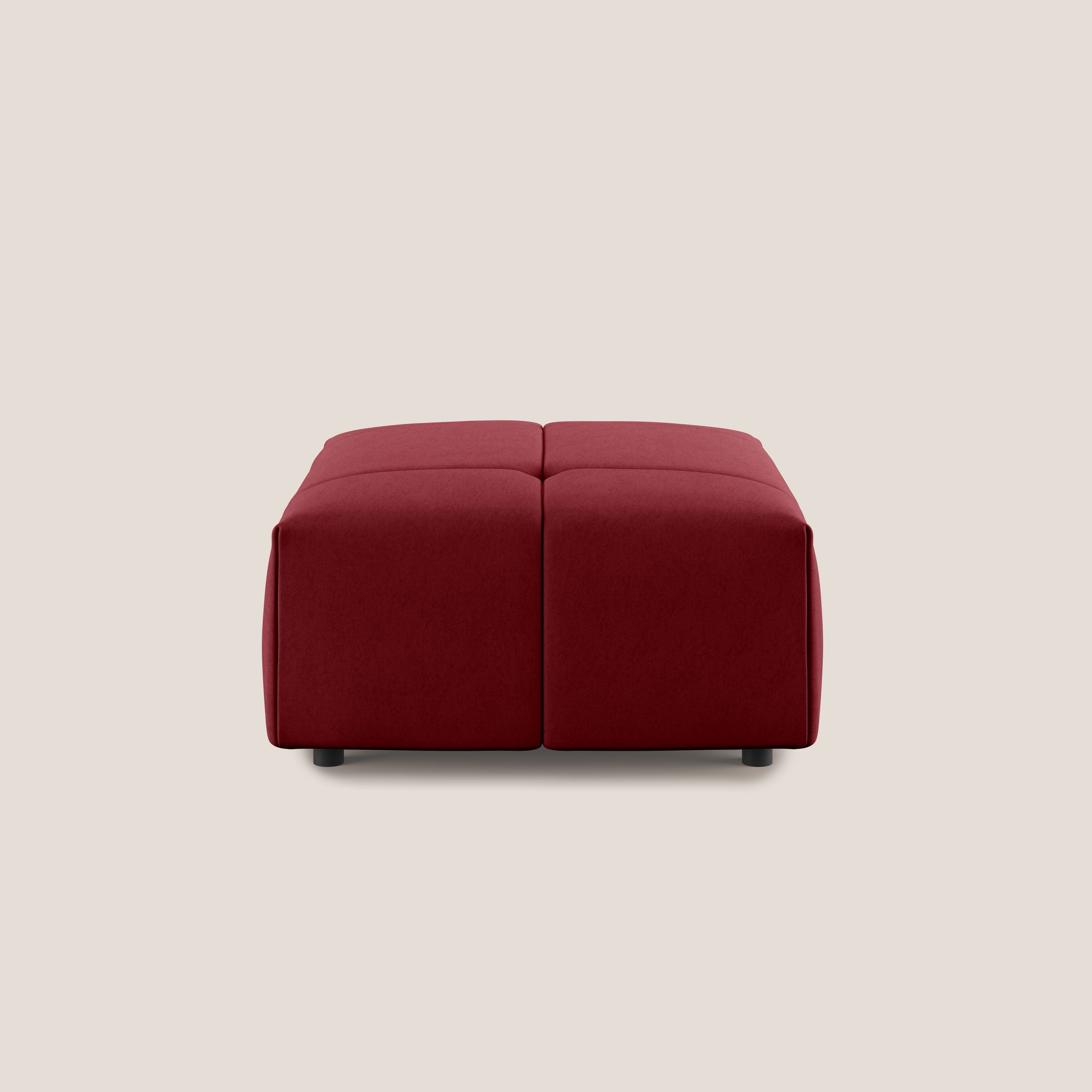 Giotto pouf in morbida microfibra effetto velluto impermeabile idrorepellente T09 rosso - divani.store