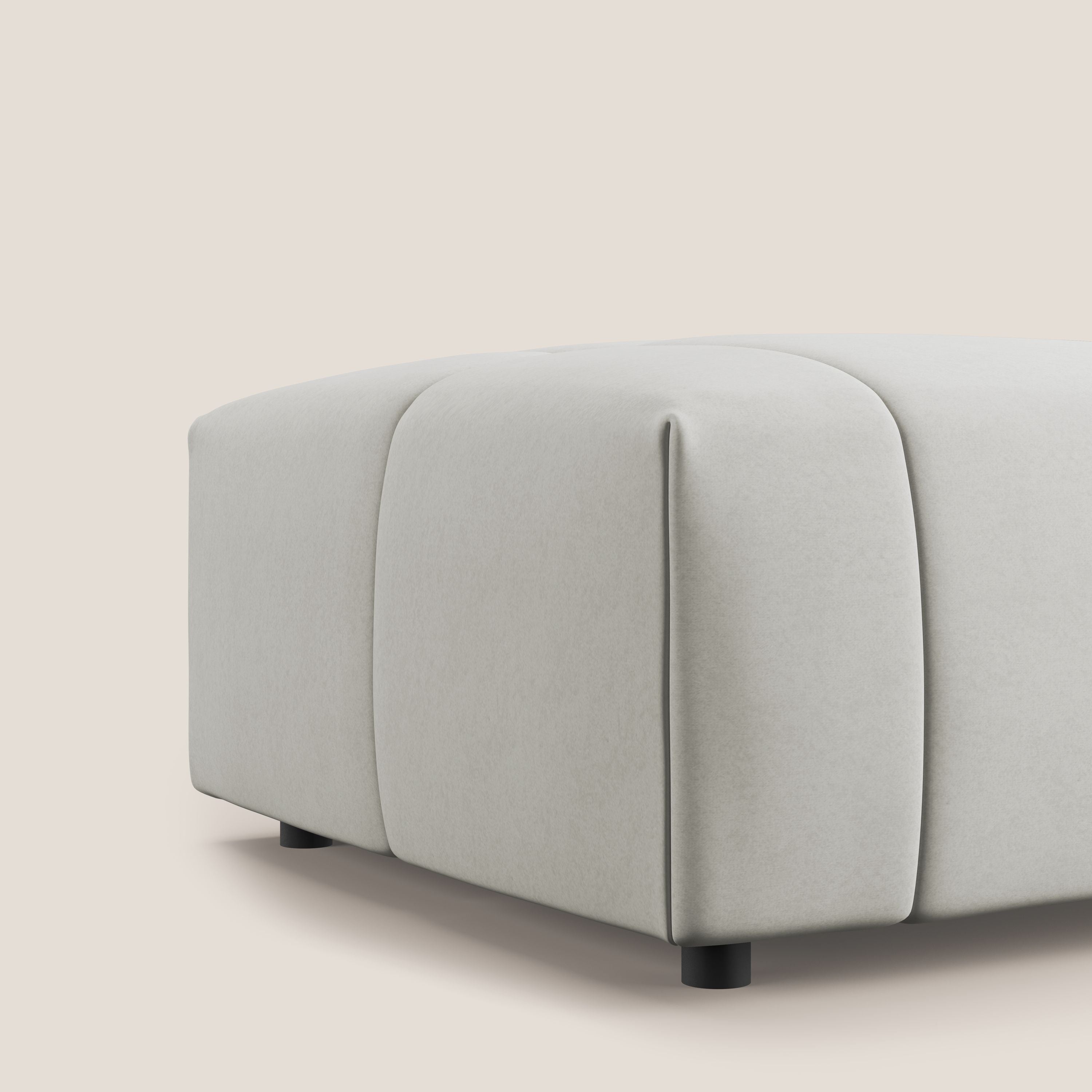 Giotto pouf in morbida microfibra effetto velluto impermeabile idrorepellente T09 panna - divani.store