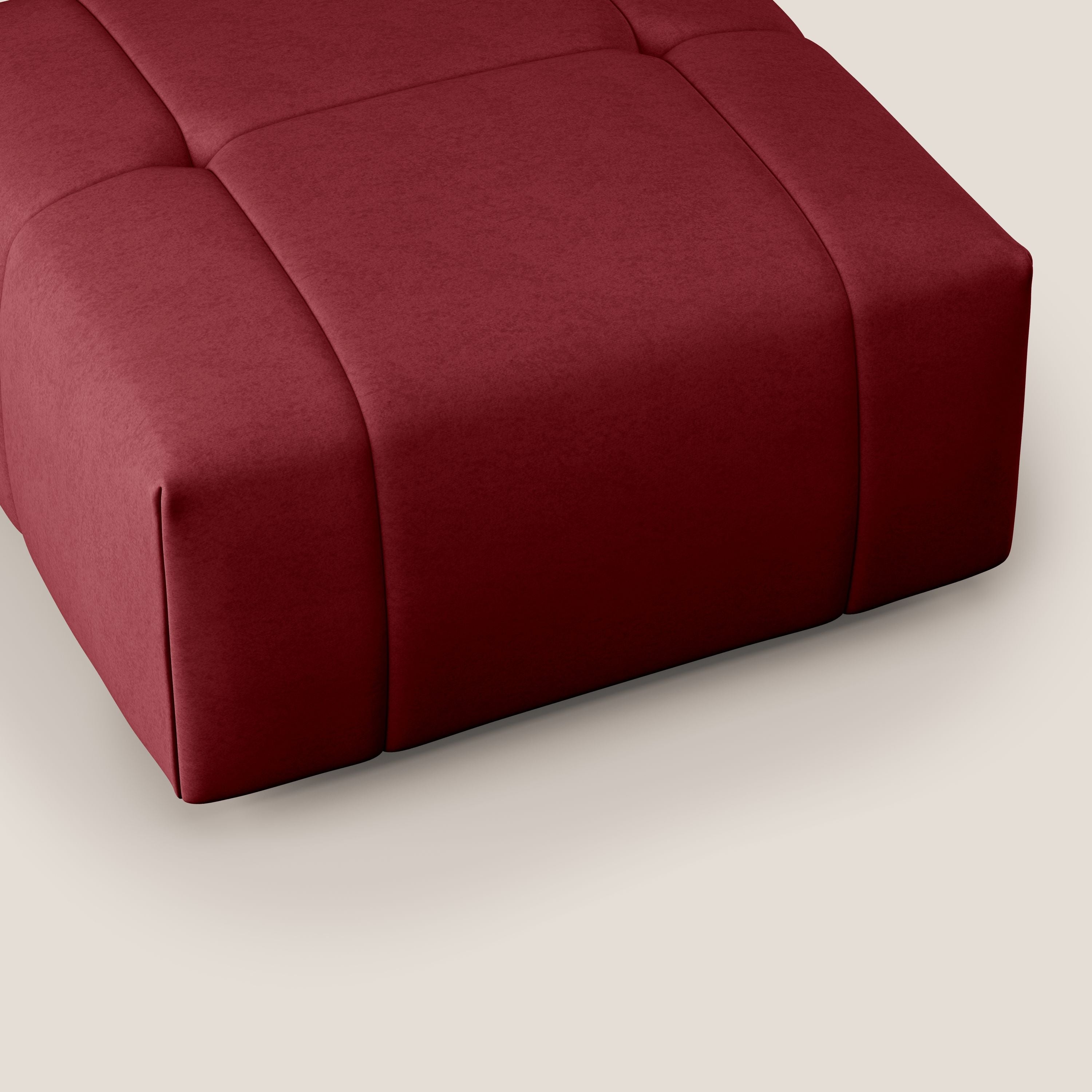 Giotto pouf in morbida microfibra effetto velluto impermeabile idrorepellente T09 rosso - divani.store