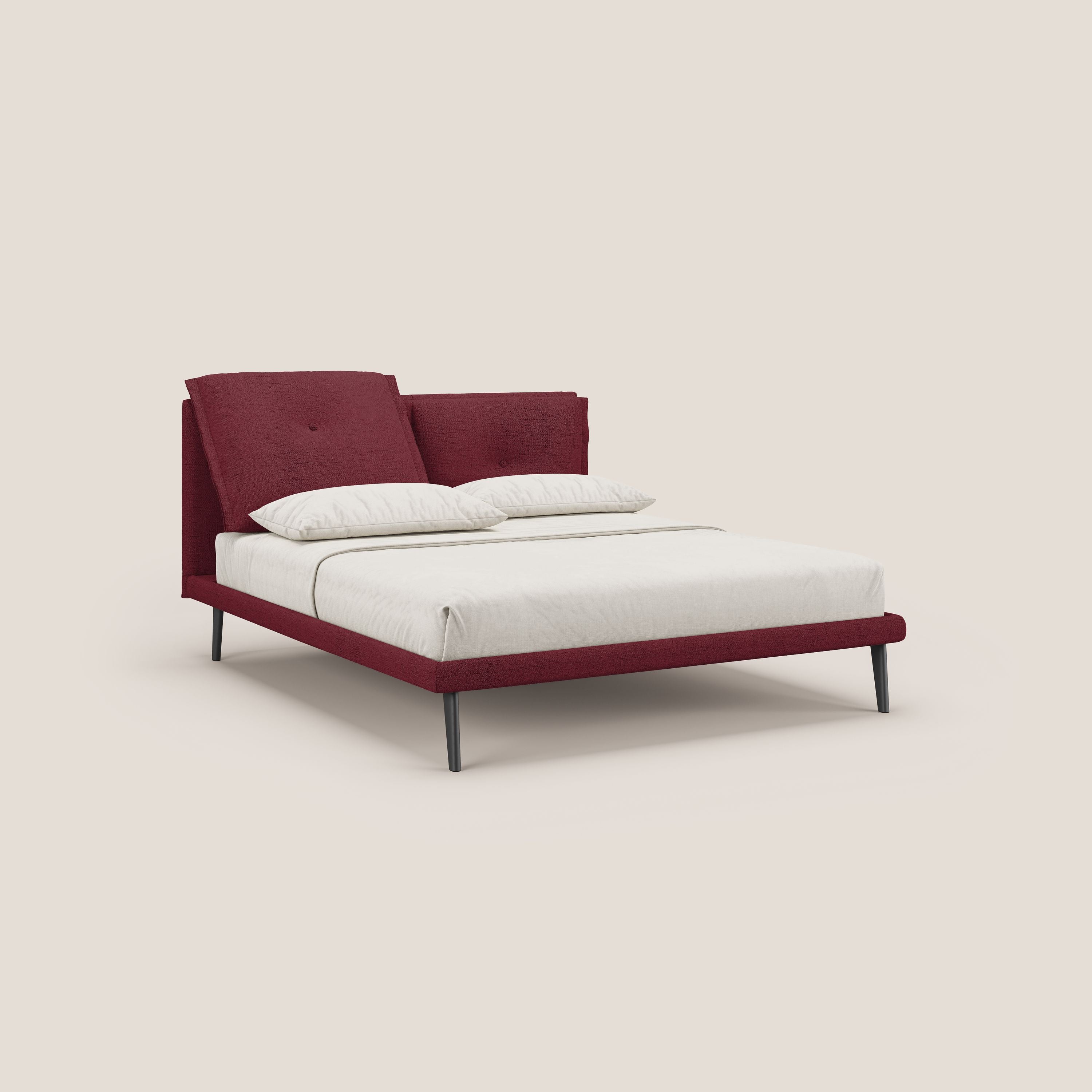 Ibuki letto con cuscini trapuntati regolabili e piedi in mogano in tessuto fiammato impermeabile T03 rosso - divani.store