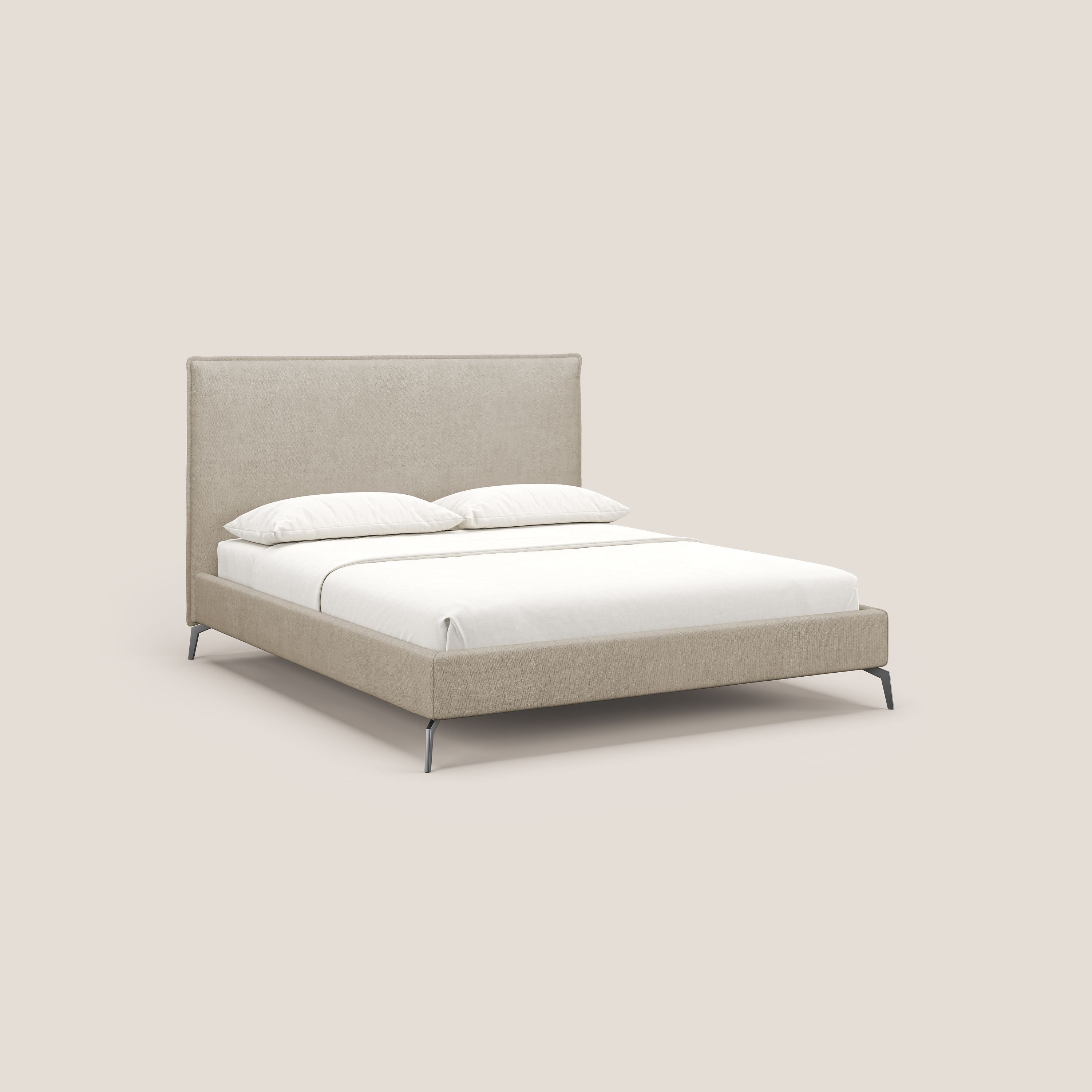 Iris letto imbottito con piedini neri sfoderabile in tessuto impermeabile T02 beige - divani.store