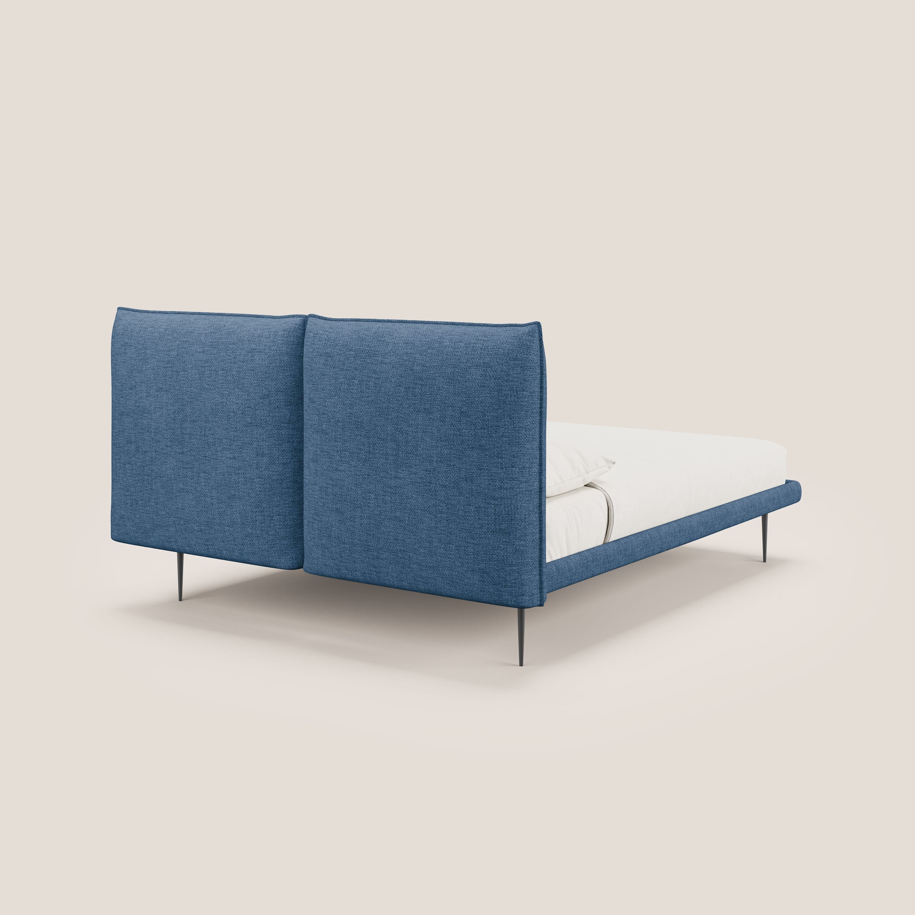 Jolie letto a doppio pannello con piedi alti in metallo in tessuto smacchiabile T18 blu - divani.store