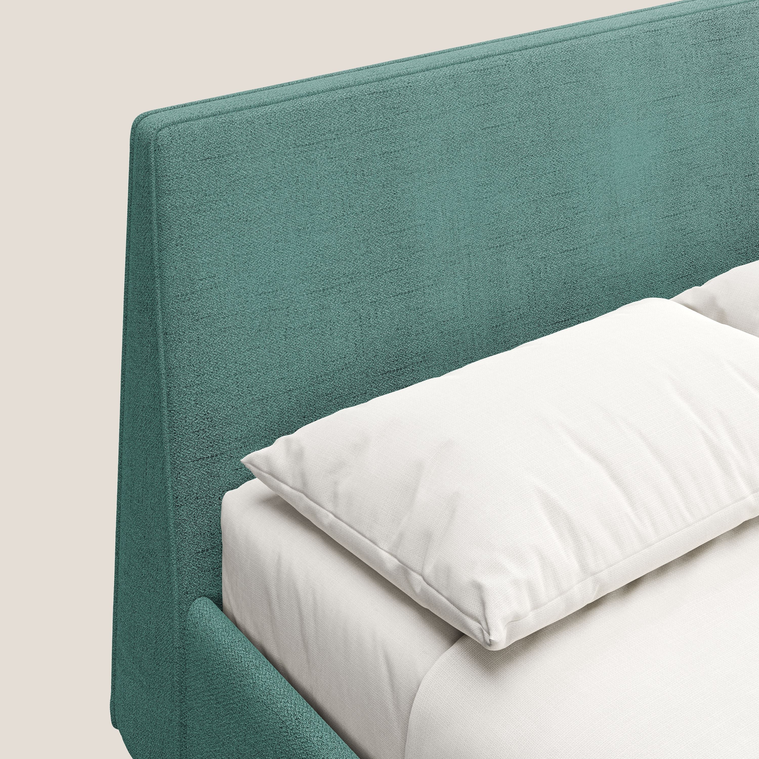 Justin letto imbottito contenitore e sfoderabile in tessuto fiammato impermeabile T03 verde acqua - divani.store