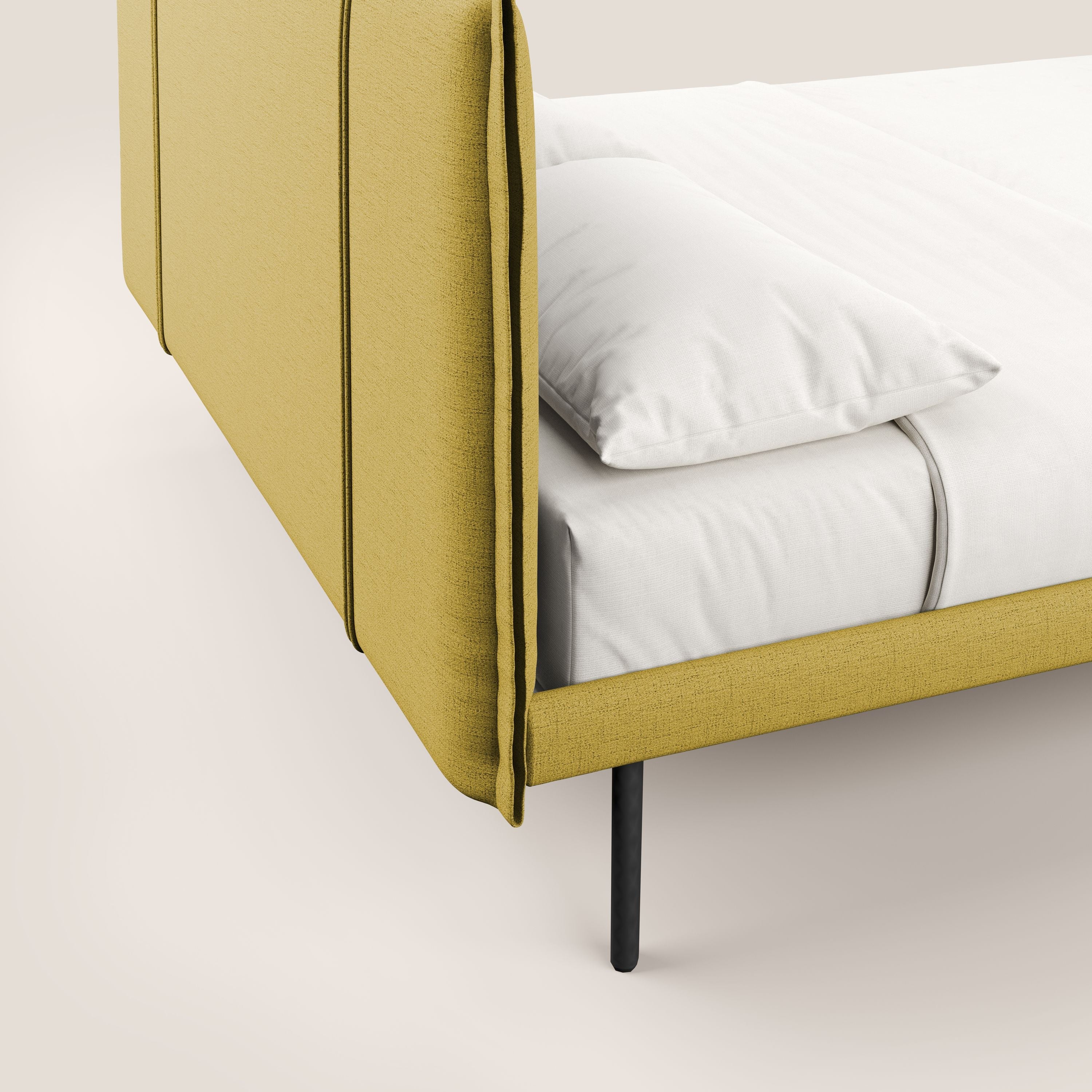 Klaus LETTO moderno con piedi in mogano e tessuto fiammato impermeabile T03 giallo - divani.store