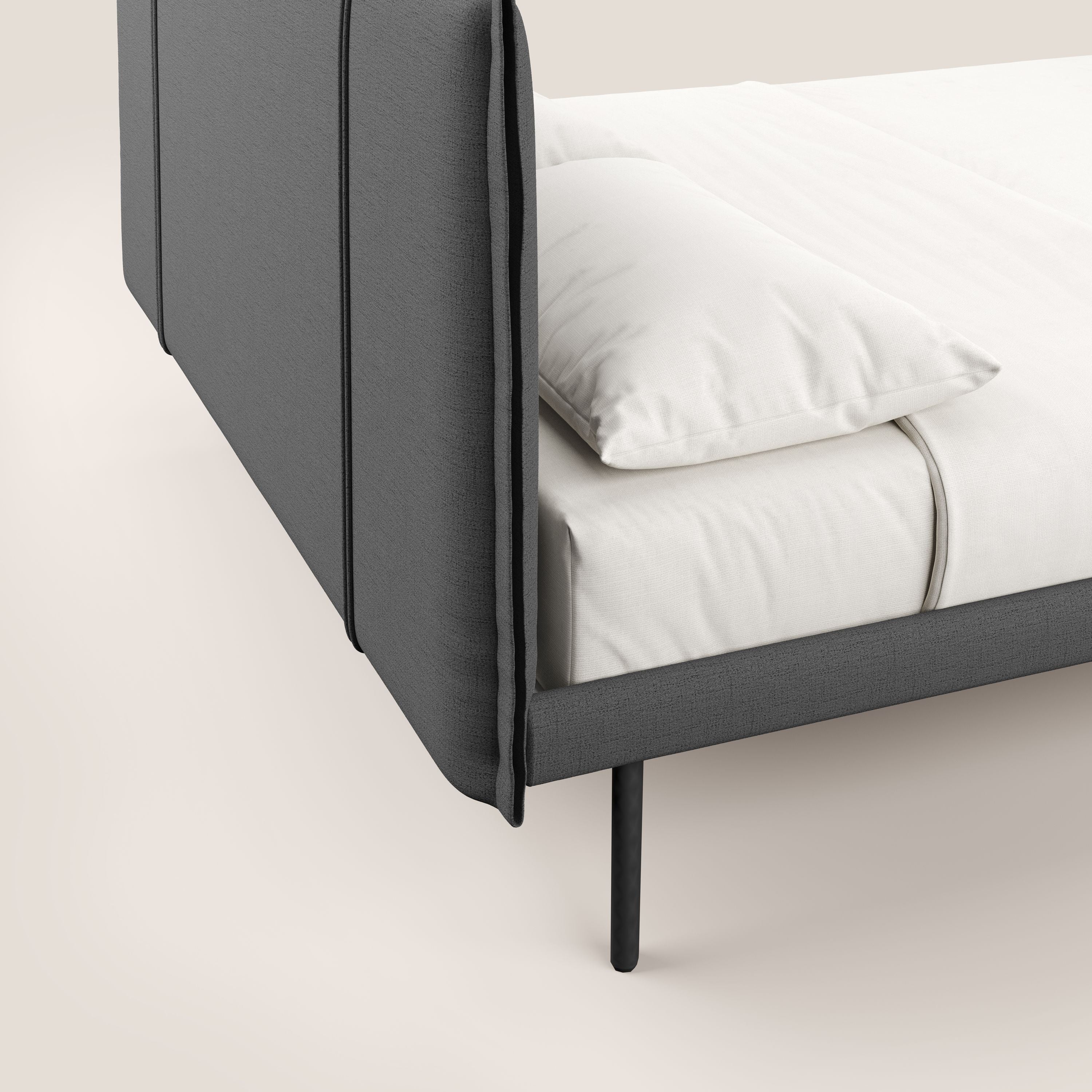 Klaus LETTO moderno con piedi in mogano e tessuto fiammato impermeabile T03 grigio - divani.store