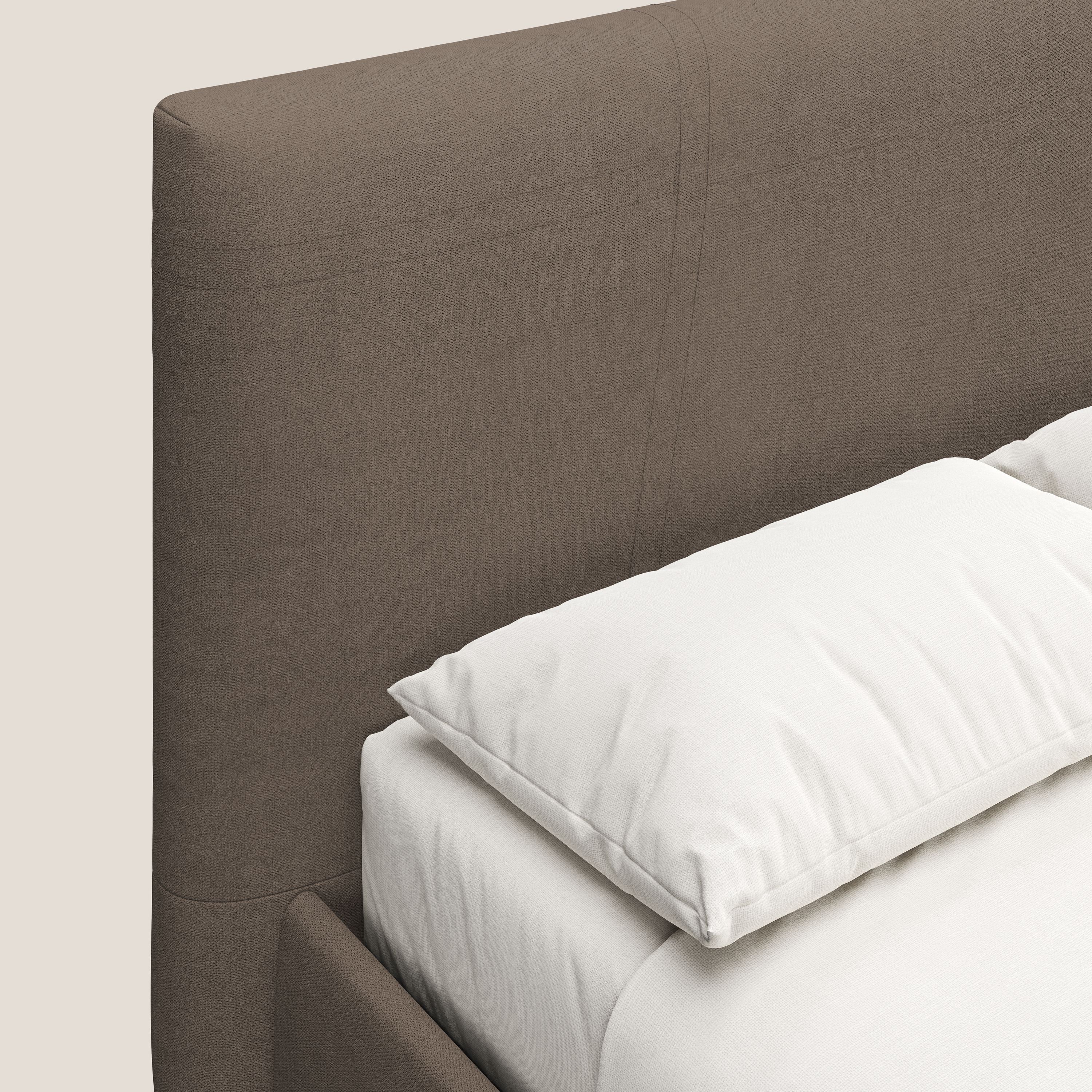 Martina letto imbottito contenitore in tessuto impermeabile T02 marrone - divani.store